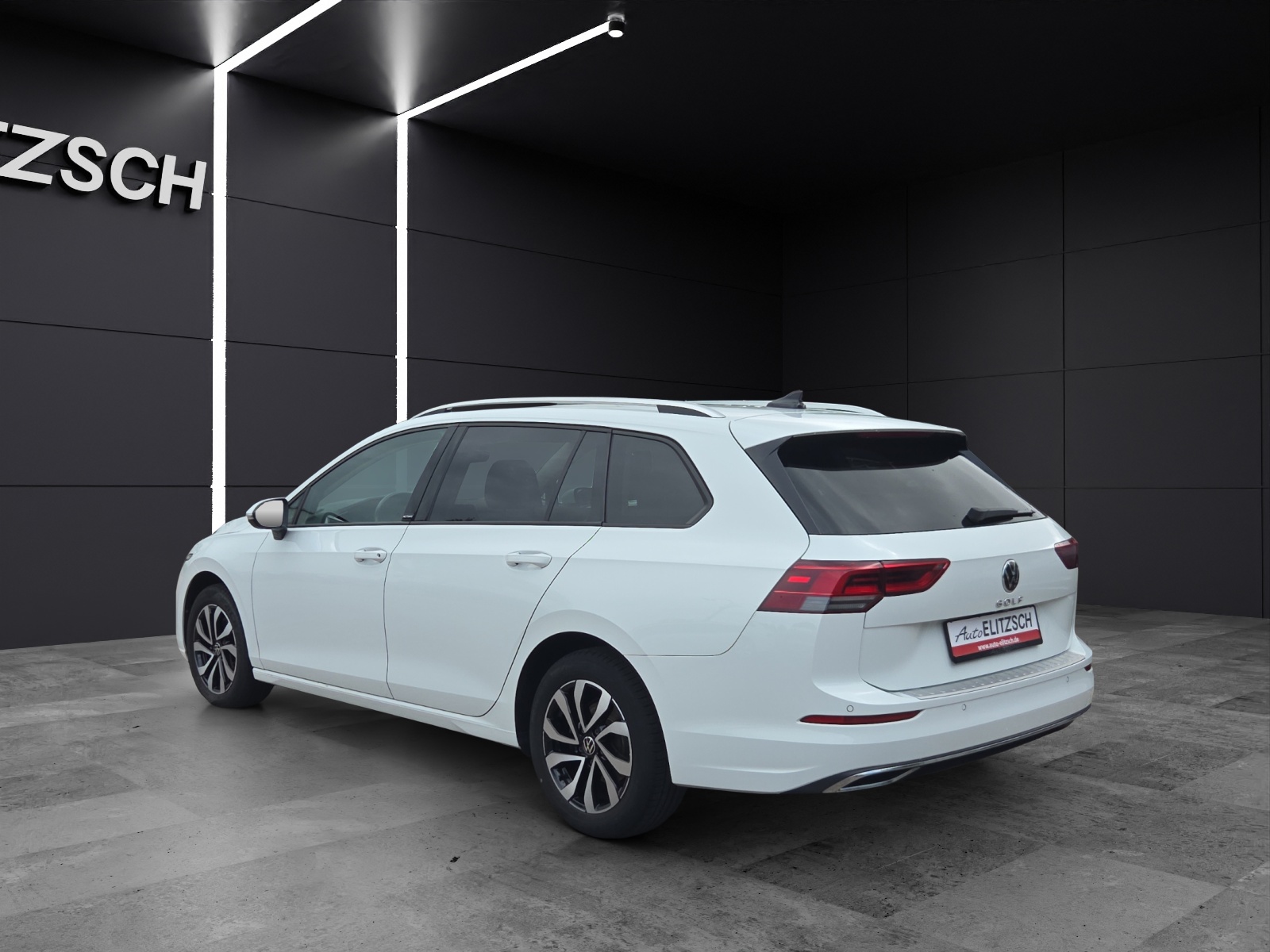 Fahrzeugabbildung Volkswagen Golf VIII Variant TDI Active DSG LED Navi AID ACC RFK SH