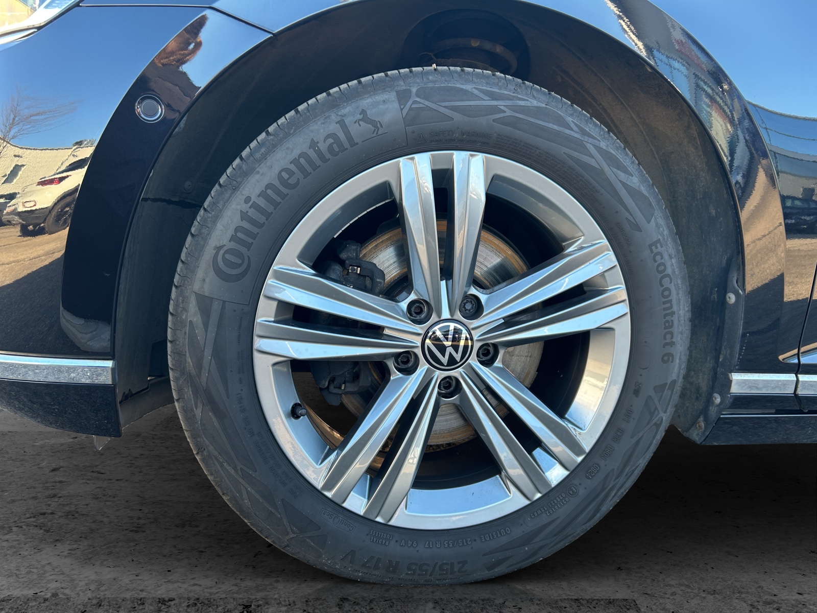 Fahrzeugabbildung Volkswagen Passat Variant Elegance TDI DSG IQ.Light ACC SH Pano Massage RearView AppConnect Ambiente Navi