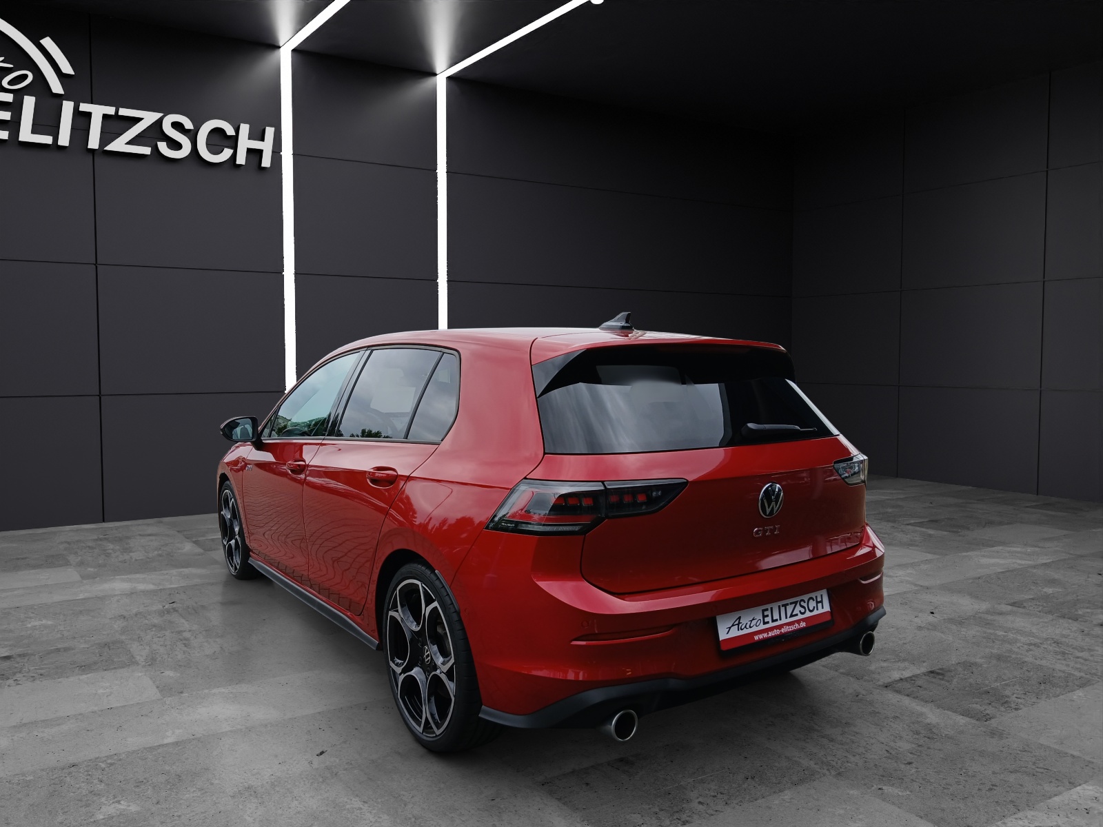 Fahrzeugabbildung Volkswagen Golf VIII GTI DSG Matrix AHK Navi Harman AID ACC HUD 19