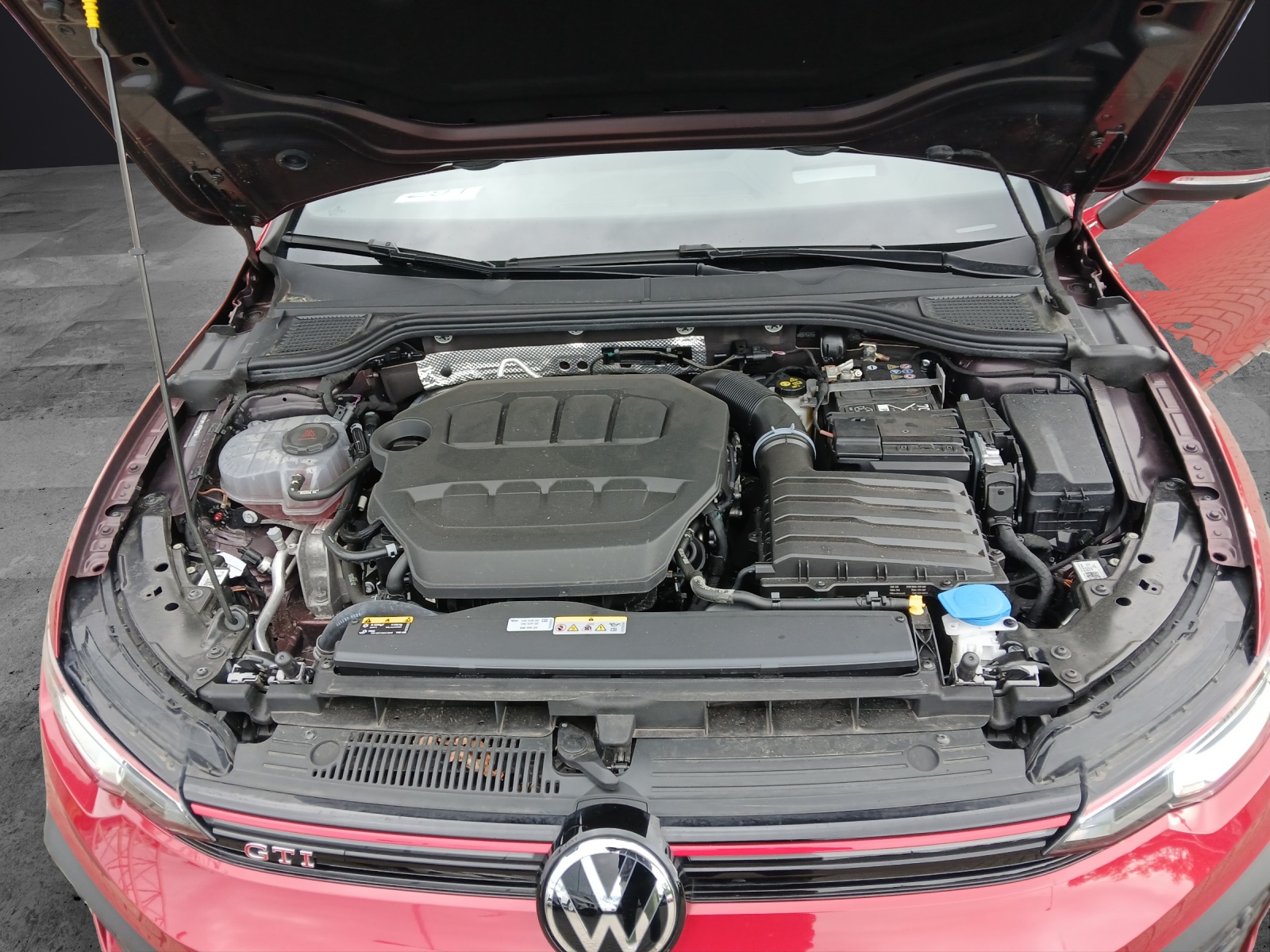 Fahrzeugabbildung Volkswagen Golf VIII GTI DSG Matrix AHK Navi Harman AID ACC HUD 19