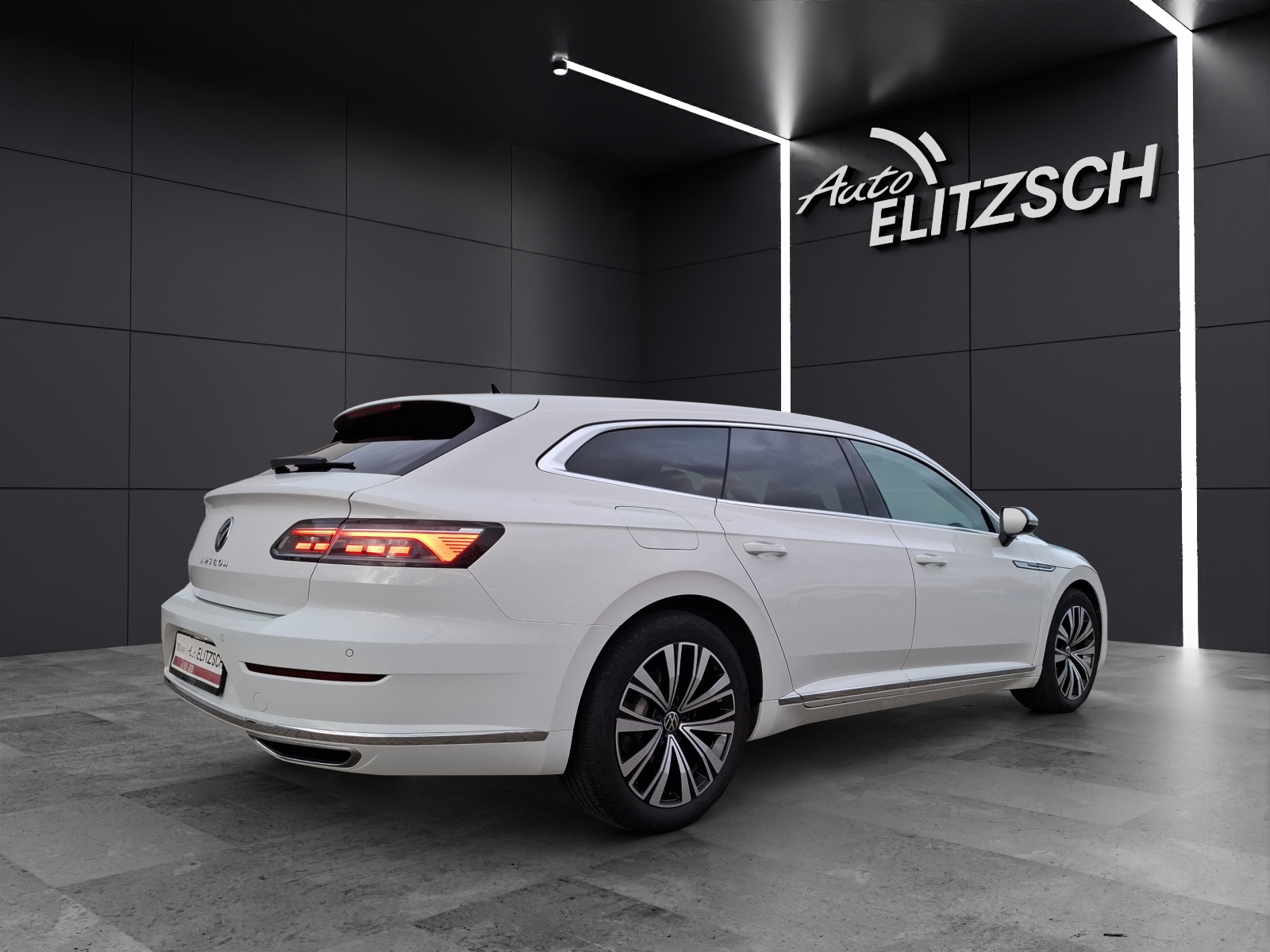 Fahrzeugabbildung Volkswagen Arteon SB TSI Elegance DSG LED Navi AID ACC RFK SH