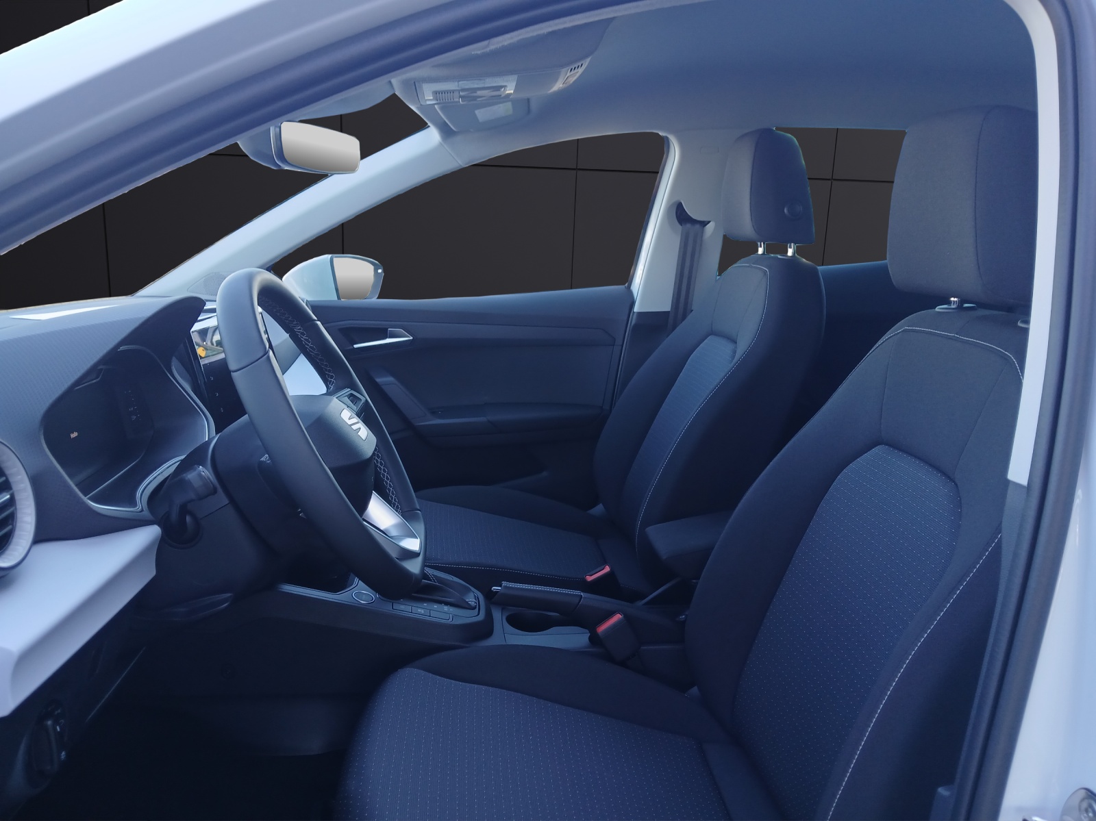 Fahrzeugabbildung SEAT Ibiza 1.0 TSI Road Edition LED Winter-P.