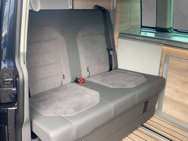 Fahrzeugabbildung Volkswagen T6 California T6.1 TDI DSG Ocean 4MOT STANH. NAVI ACC RFK LED