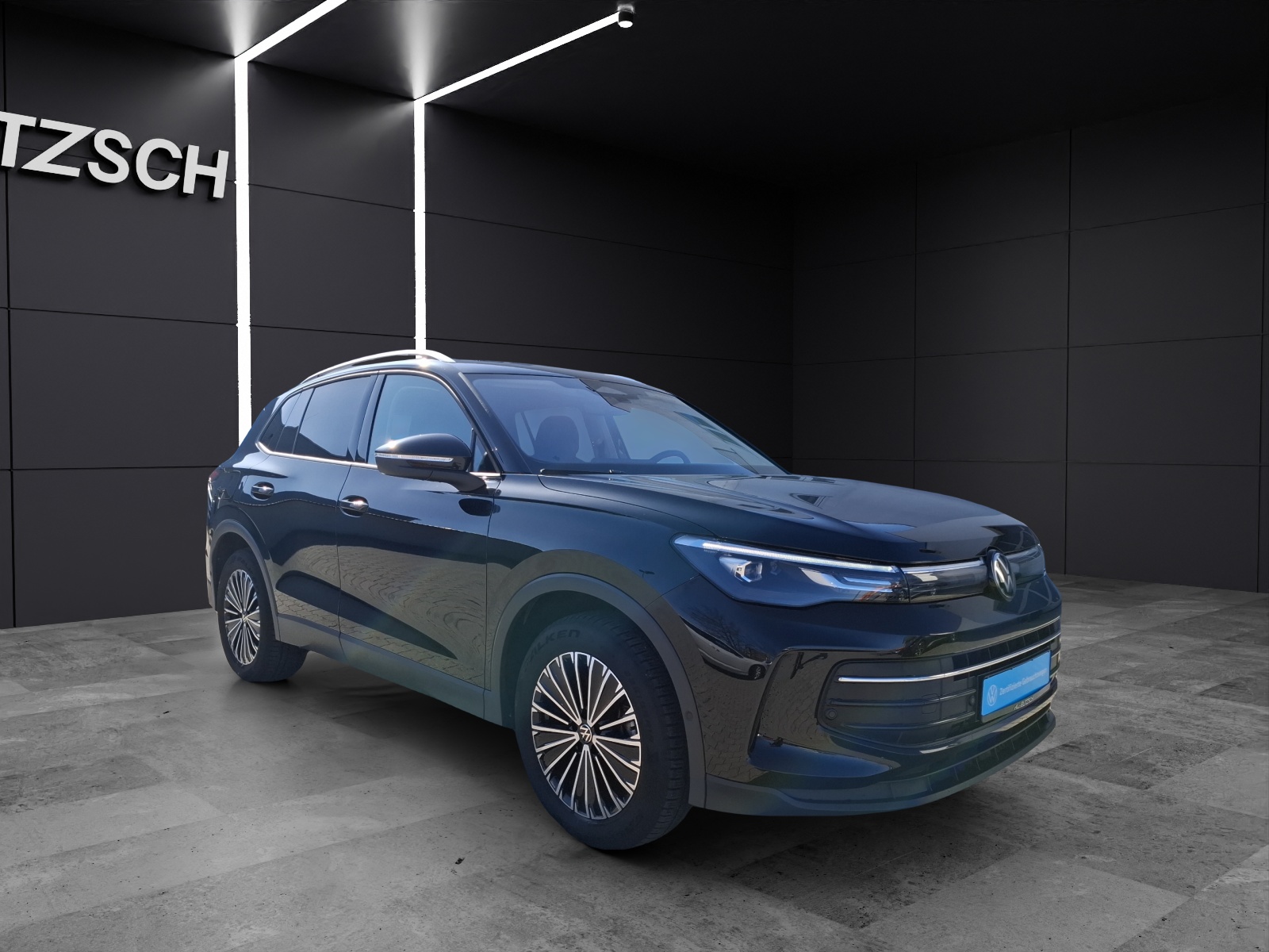 Fahrzeugabbildung Volkswagen Tiguan eTSI Life DSG Standhzg. LED AHK Navi AID ACC RFK SH