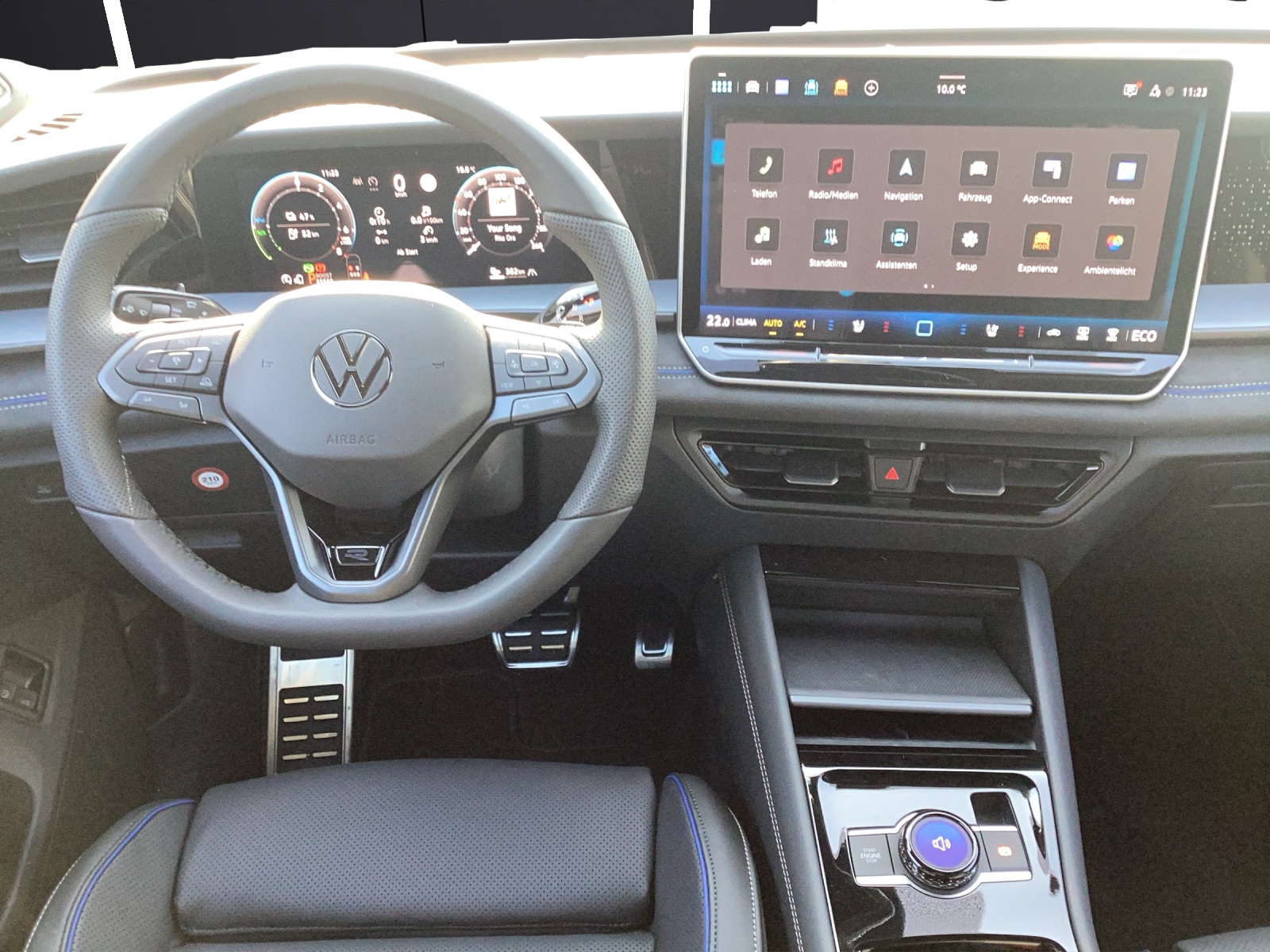 Fahrzeugabbildung Volkswagen Tayron R-Line-Black eHyb AHZV HuD DCC H&K AreaView