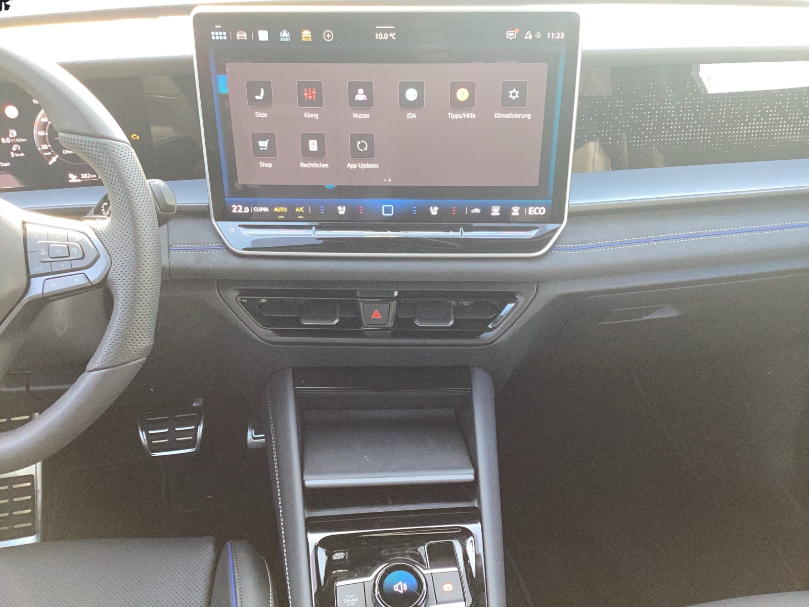 Fahrzeugabbildung Volkswagen Tayron R-Line-Black eHyb AHZV HuD DCC H&K AreaView