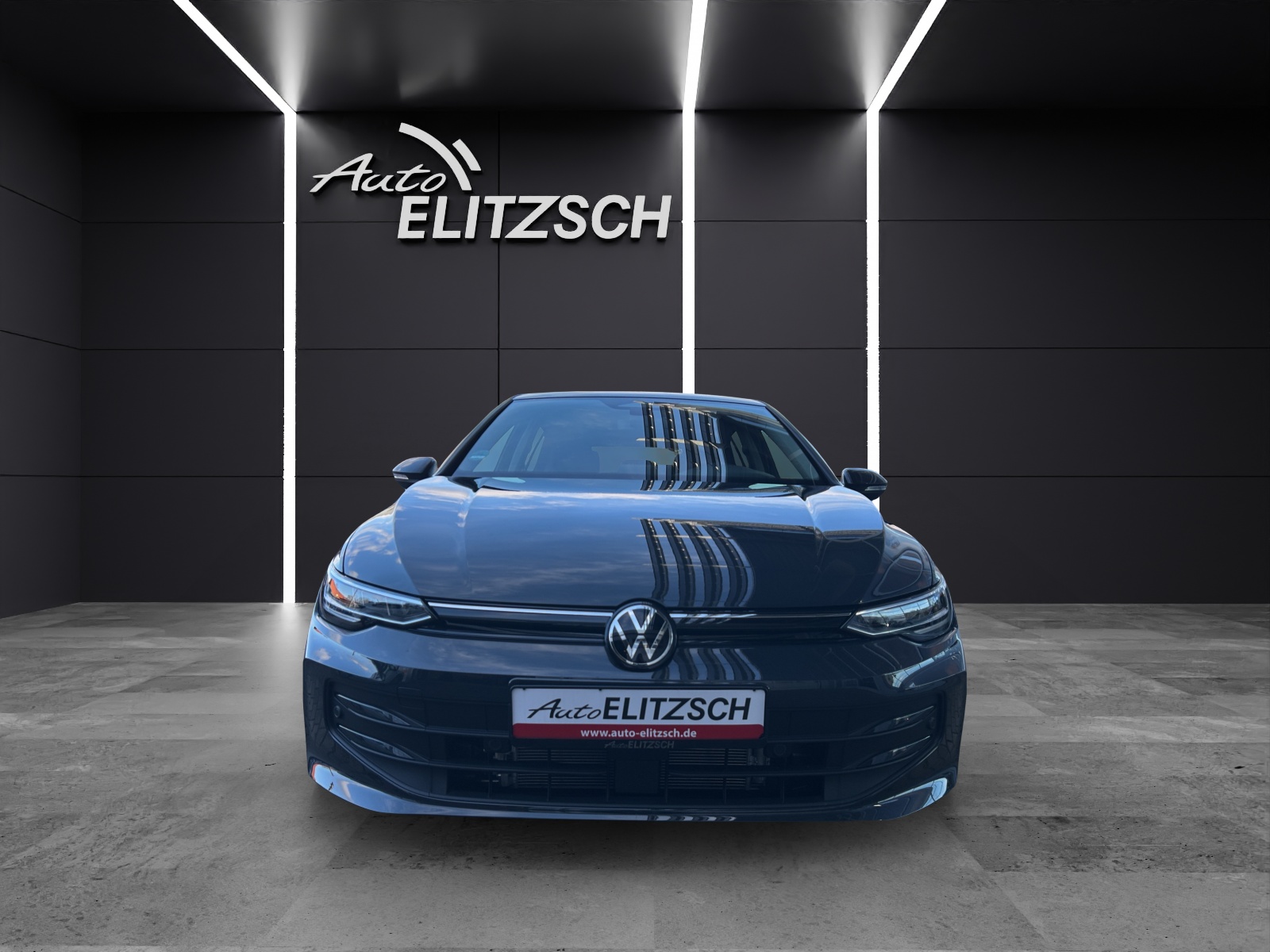 Fahrzeugabbildung Volkswagen Golf VIII Goal eTSI DSG LED ACC SH RearView AppConnect DAB+ Ambiente Climatronic