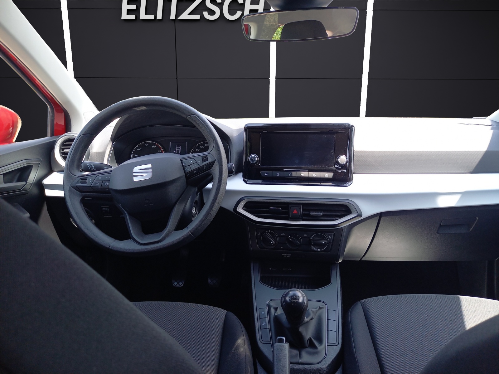 Fahrzeugabbildung SEAT Ibiza Reference 1.0 MPI