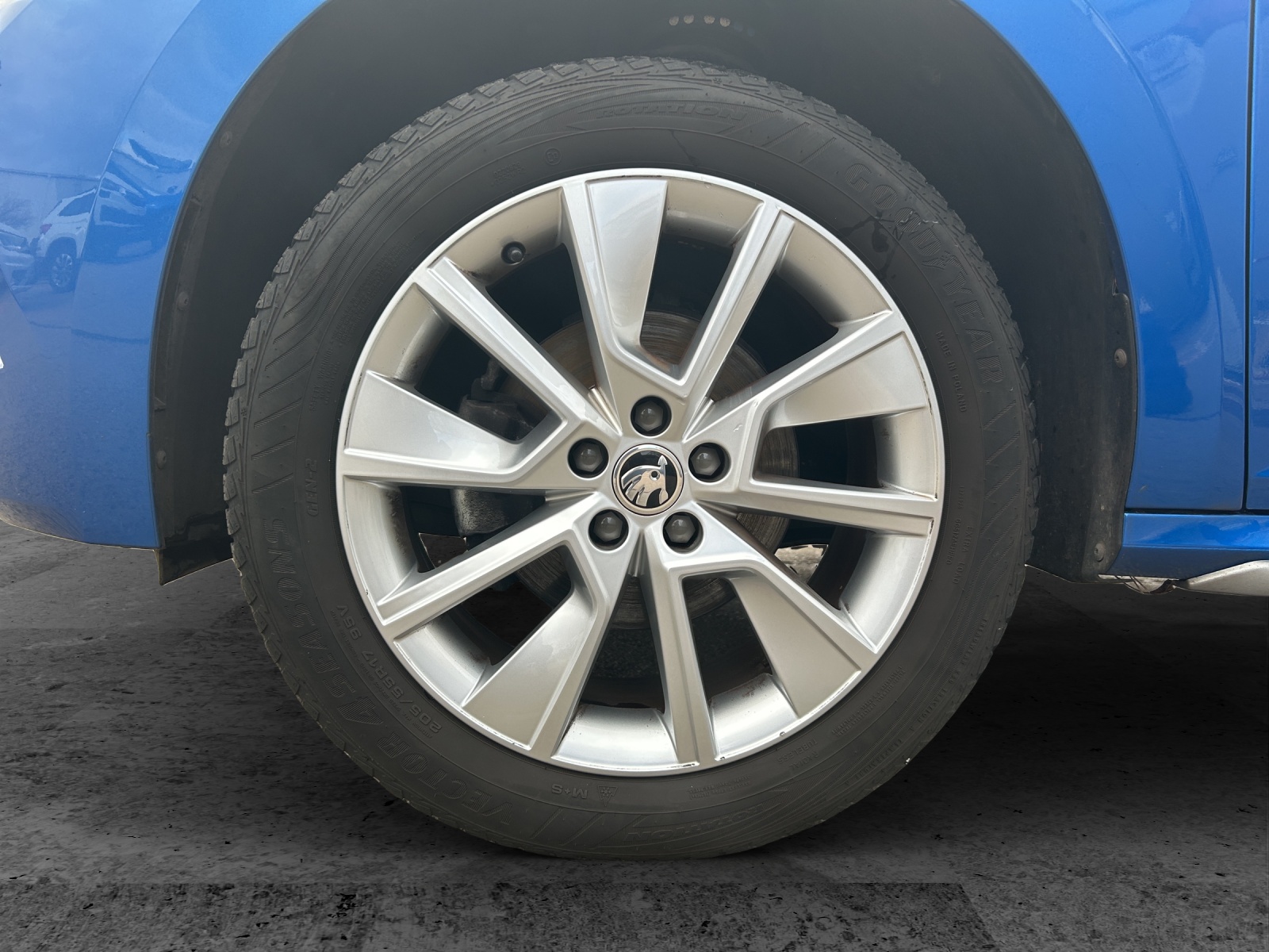 Fahrzeugabbildung SKODA Kamiq Style TSI LED ACC SH Ambiente Klima