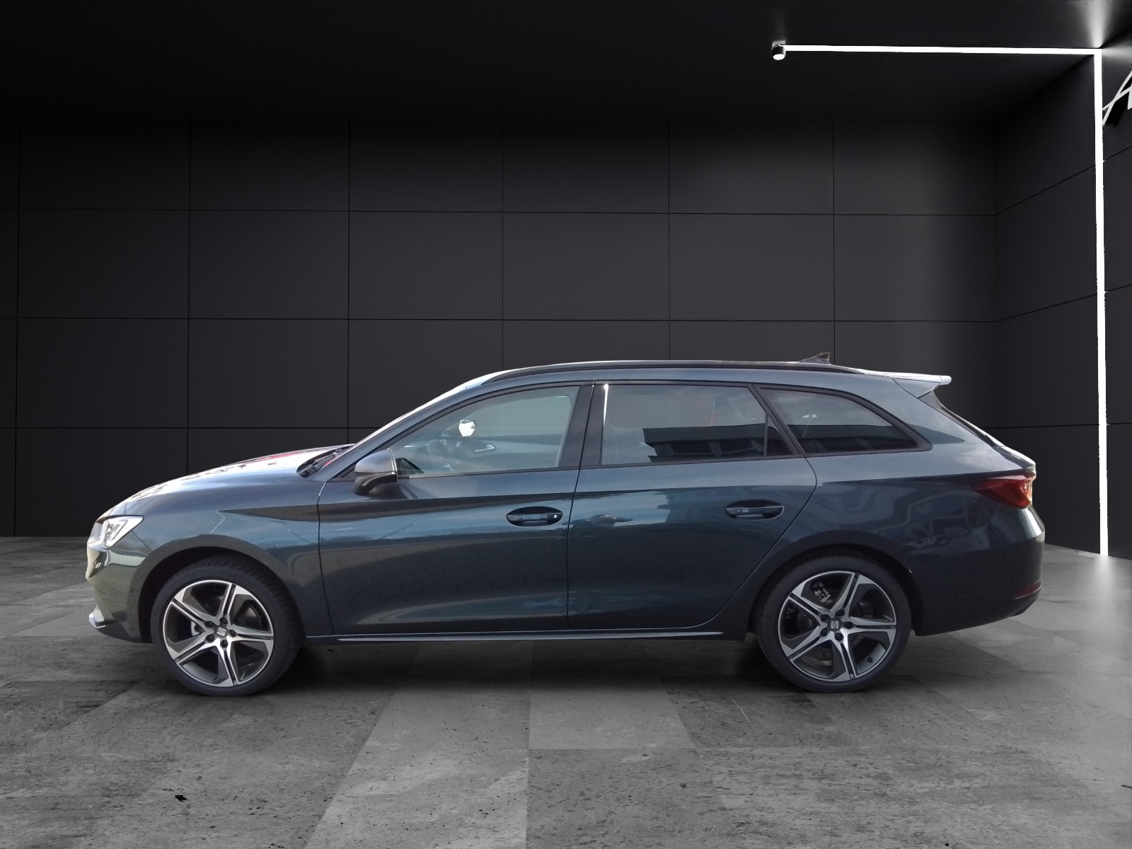 Fahrzeugabbildung SEAT Leon Sportstourer FR Plus eTSI DSG AHZ KAMERA LED ACC
