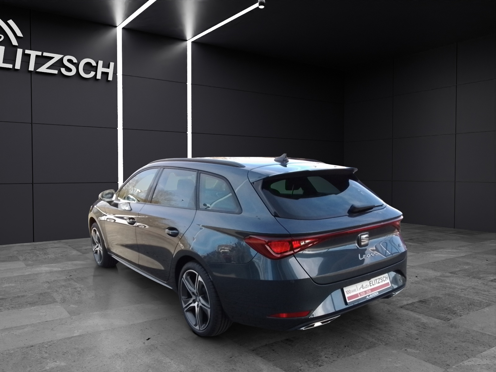 Fahrzeugabbildung SEAT Leon Sportstourer FR Plus eTSI DSG AHZ KAMERA LED ACC