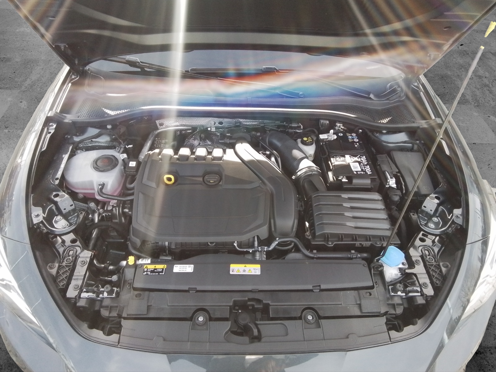 Fahrzeugabbildung SEAT Leon Sportstourer FR Plus eTSI DSG AHZ KAMERA LED ACC
