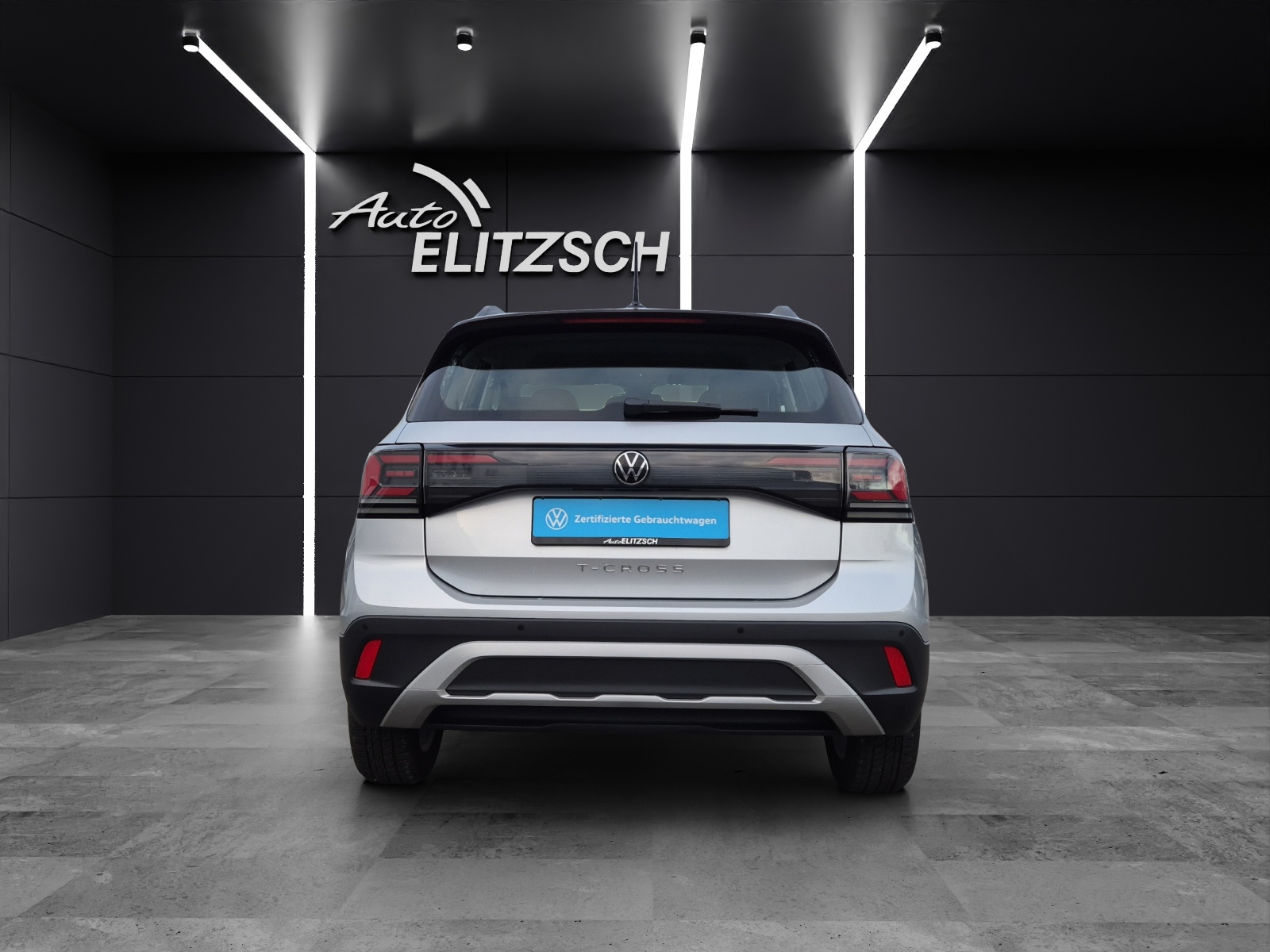 Fahrzeugabbildung Volkswagen T-Cross TSI Life LED Navi AID ACC PDC SH LM