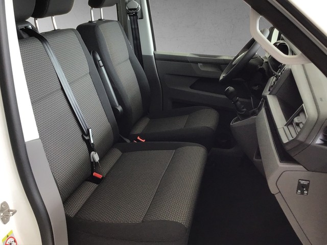 Fahrzeugabbildung Volkswagen T6 Kombi T6.1 TDI 9-Sitzer LR SITZH. PDC KLIMA
