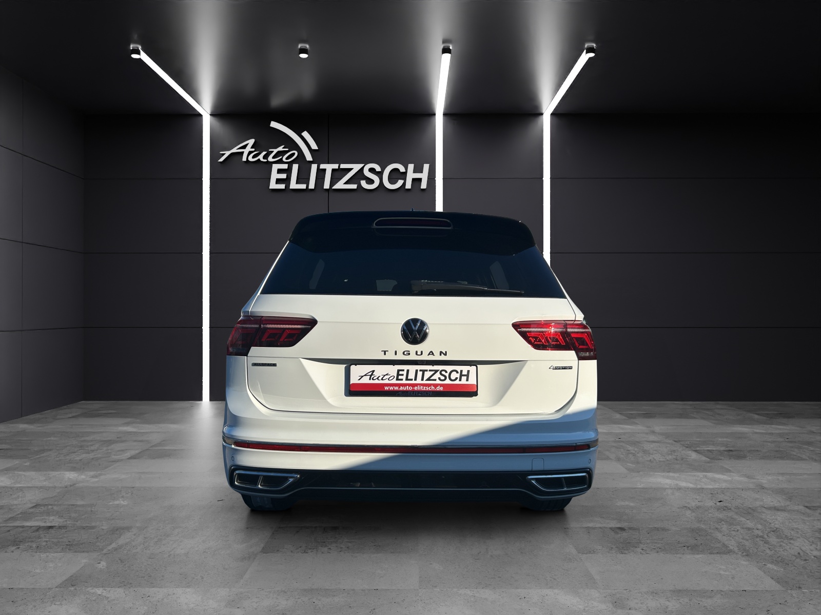 Fahrzeugabbildung Volkswagen Tiguan Allspace R-Line 4M TDI DSG IQ.Light ACC AHK SH HuD RearView AppConnect Ambiente Navi