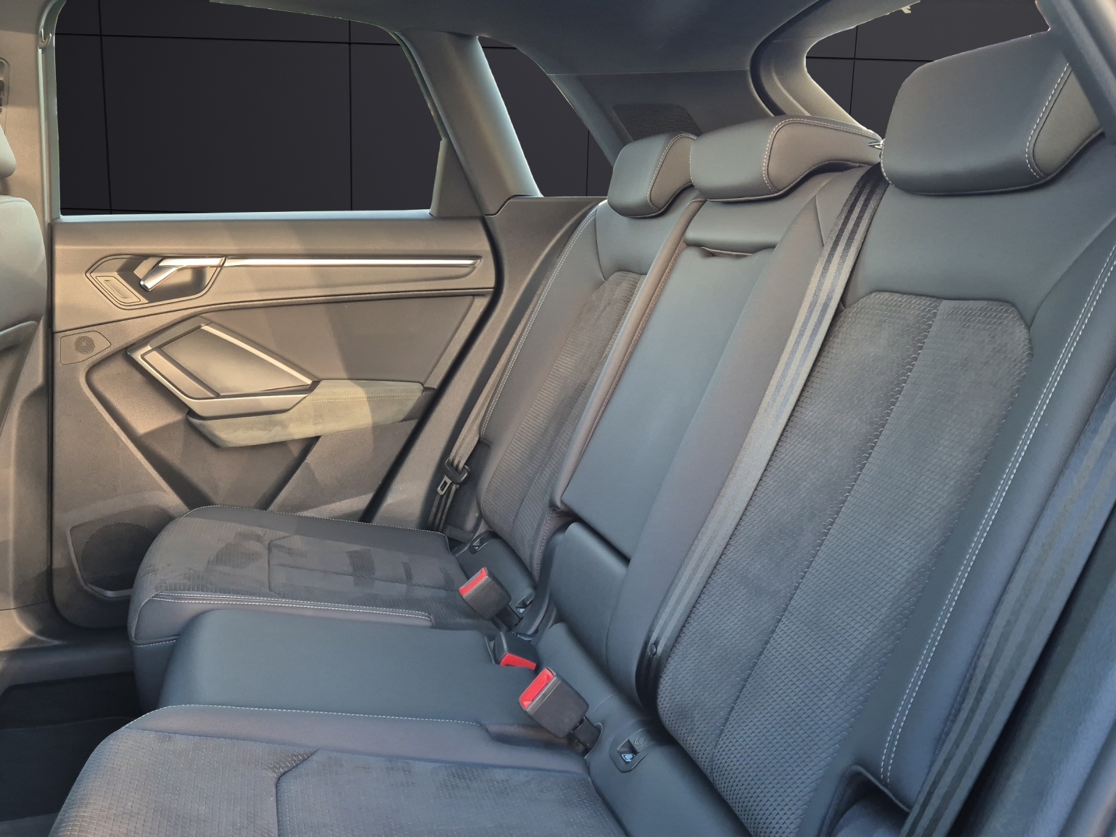 Fahrzeugabbildung Audi Q3 40 TDI quattro S-line S-tronic Matrix Navi ACV ACC RFK SH