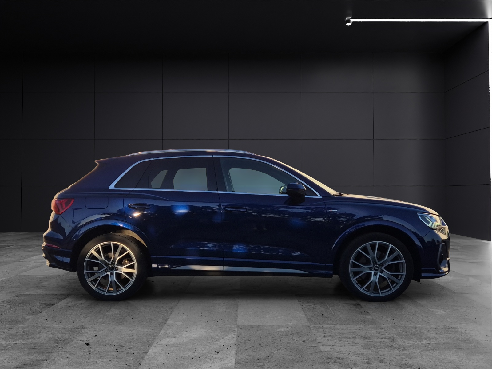 Fahrzeugabbildung Audi Q3 40 TDI quattro S-line S-tronic Matrix Navi ACV ACC RFK SH