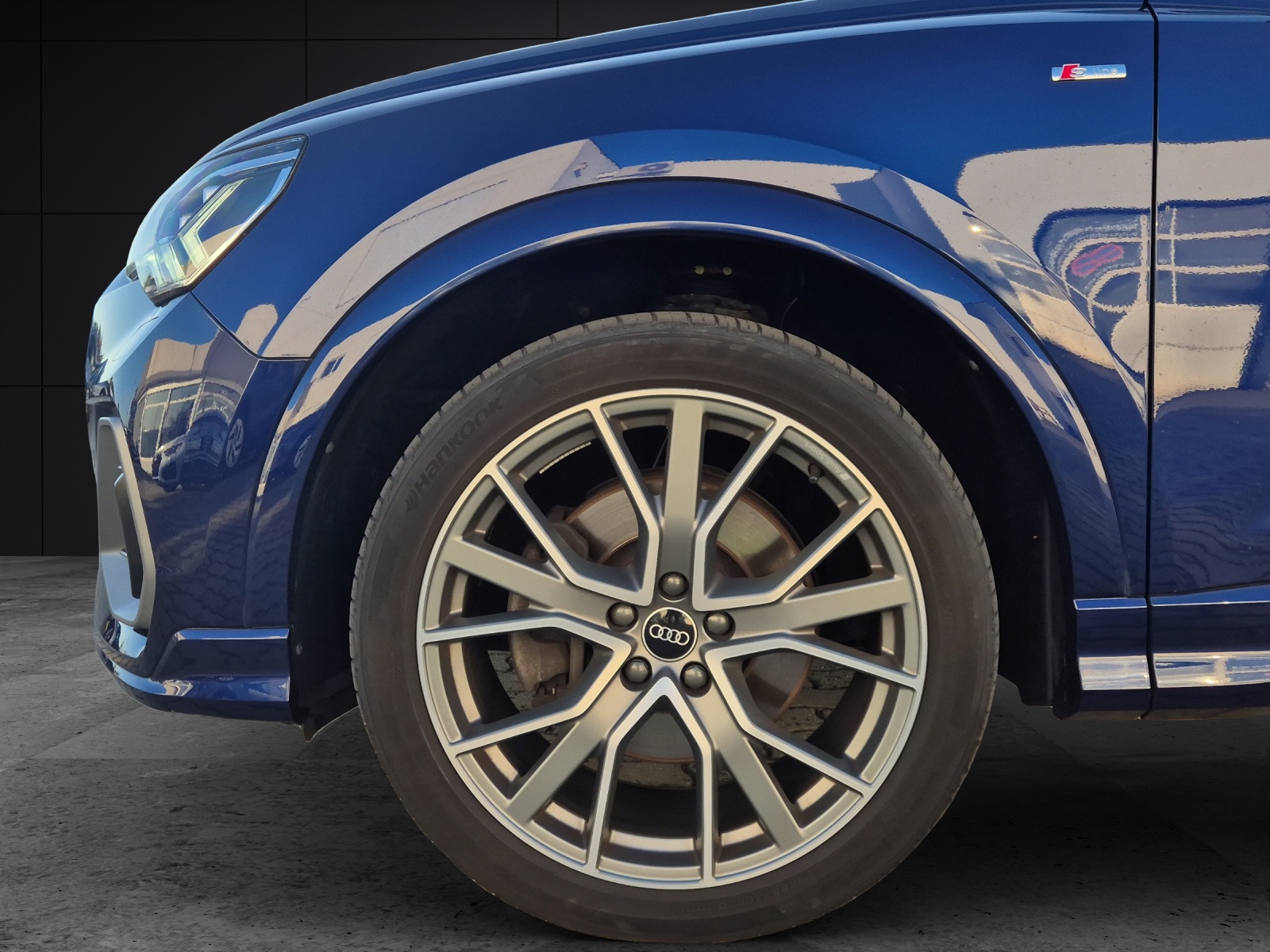 Fahrzeugabbildung Audi Q3 40 TDI quattro S-line S-tronic Matrix Navi ACV ACC RFK SH
