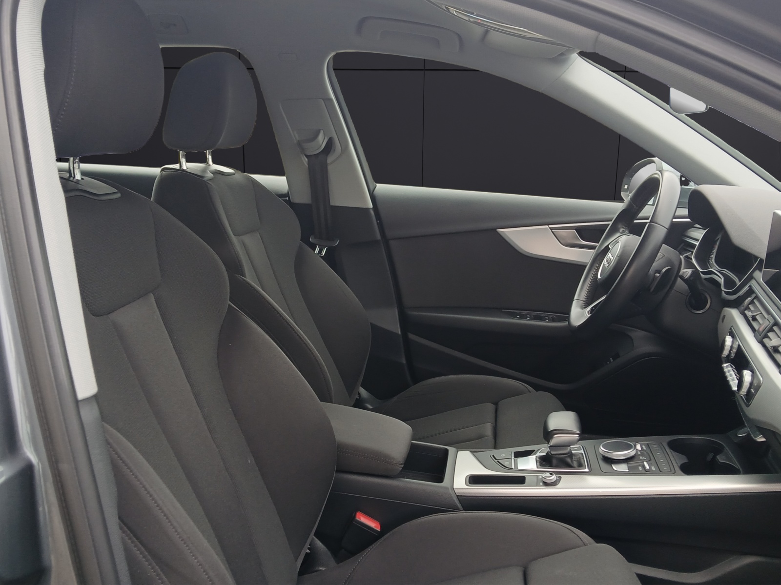 Fahrzeugabbildung Audi A4 Avant 45 TDI sport quattro S-Line Matrix Navi AVC ACC SH 18