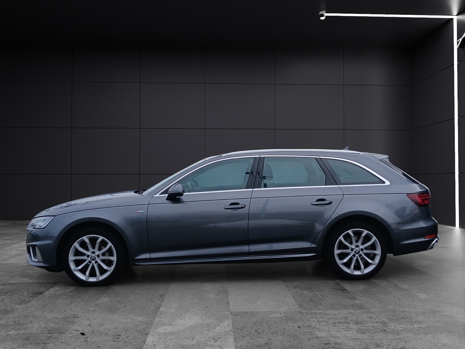 Fahrzeugabbildung Audi A4 Avant 45 TDI sport quattro S-Line Matrix Navi AVC ACC SH 18