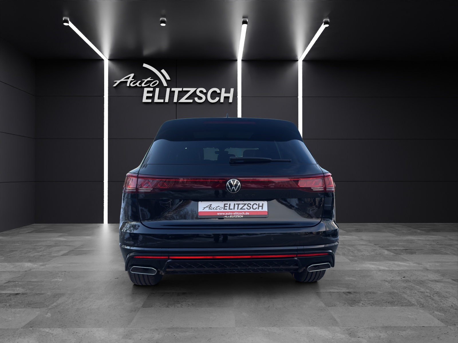 Fahrzeugabbildung Volkswagen Touareg R-Line AHZV SH DYNAUDIO Akkustik-Paket IQ.LIGHT