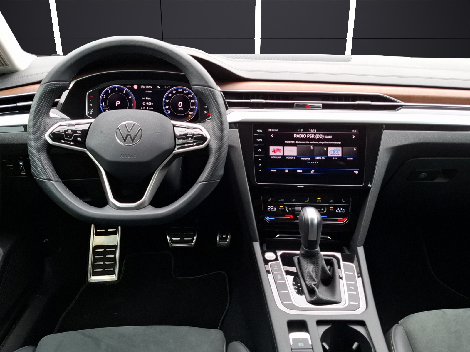 Fahrzeugabbildung Volkswagen Arteon SB TSI Elegance DSG LED Navi AID ACC PDC SHZ 18