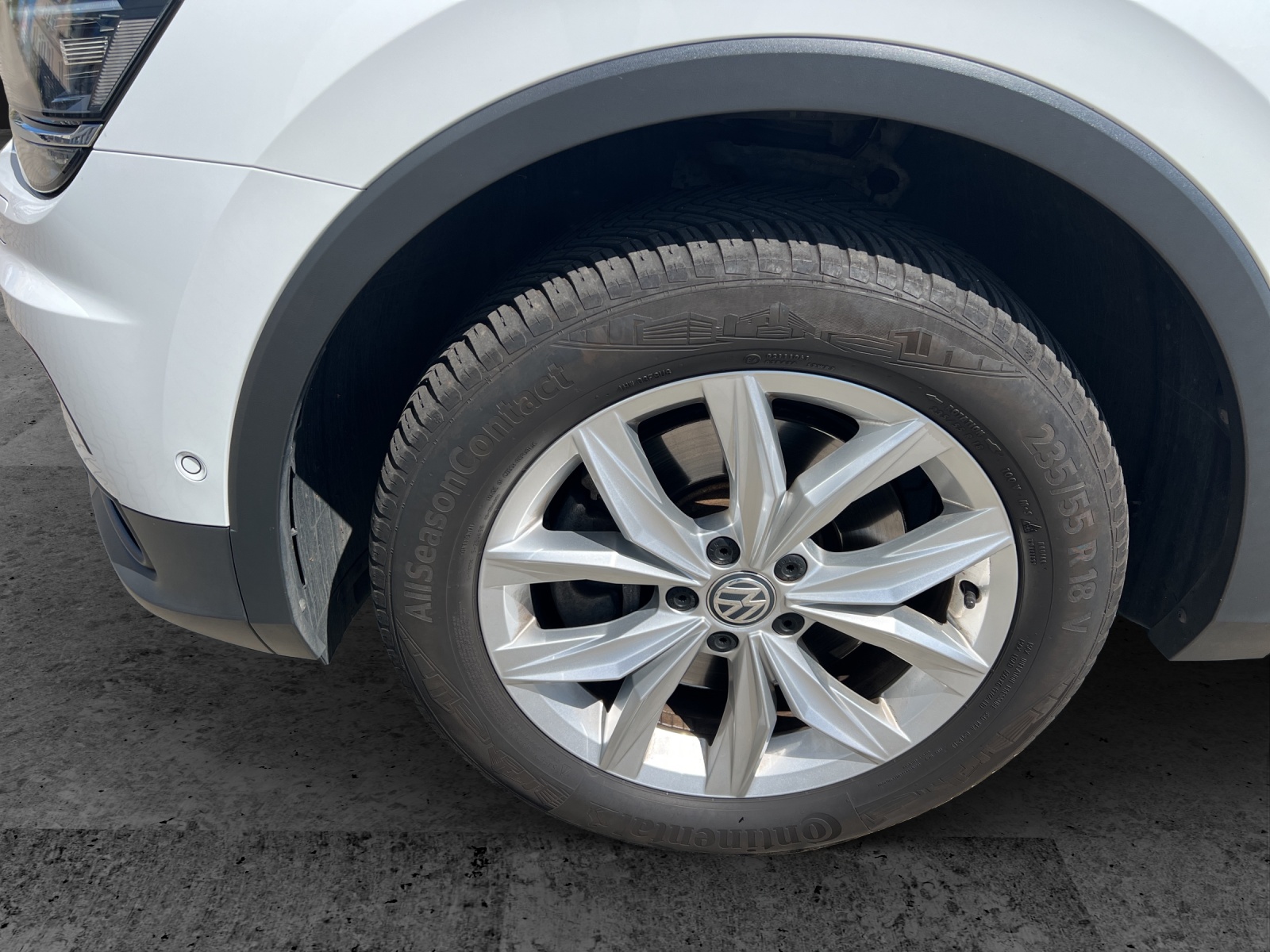 Fahrzeugabbildung Volkswagen Tiguan Allspace TDI Highline 4M DSG LED ACC DCC STH RFK