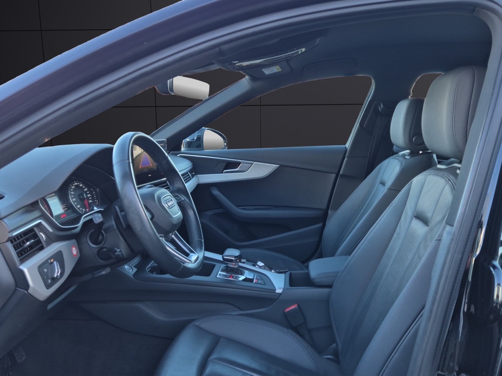 Fahrzeugabbildung Audi A4 Avant 35 TFSI S-line S-tronic LED Navi ACC RFK Leder SH