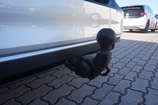 Fahrzeugabbildung Volkswagen Passat Variant TDI Business DSG LED Navi AHK ACC SHZ