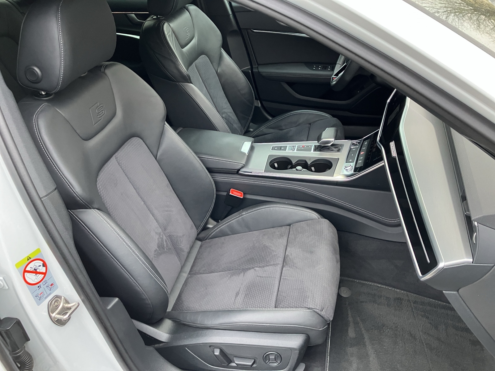 Fahrzeugabbildung Audi A6 Avant 50 TDI quattro sport AHZV HD Matrix Head up ACC Rückfk