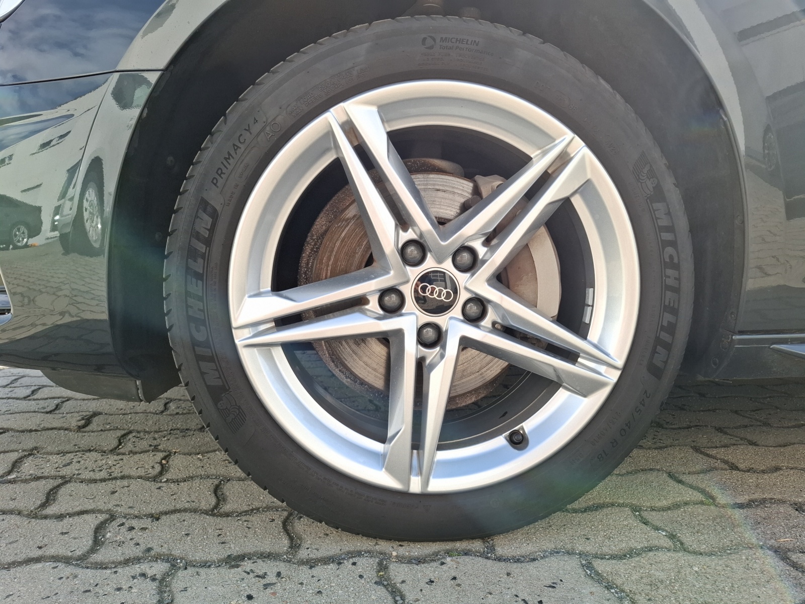 Fahrzeugabbildung Audi A4 Avant 40 TDI advanced quattro S-tronic Navi AVC ACC RFK