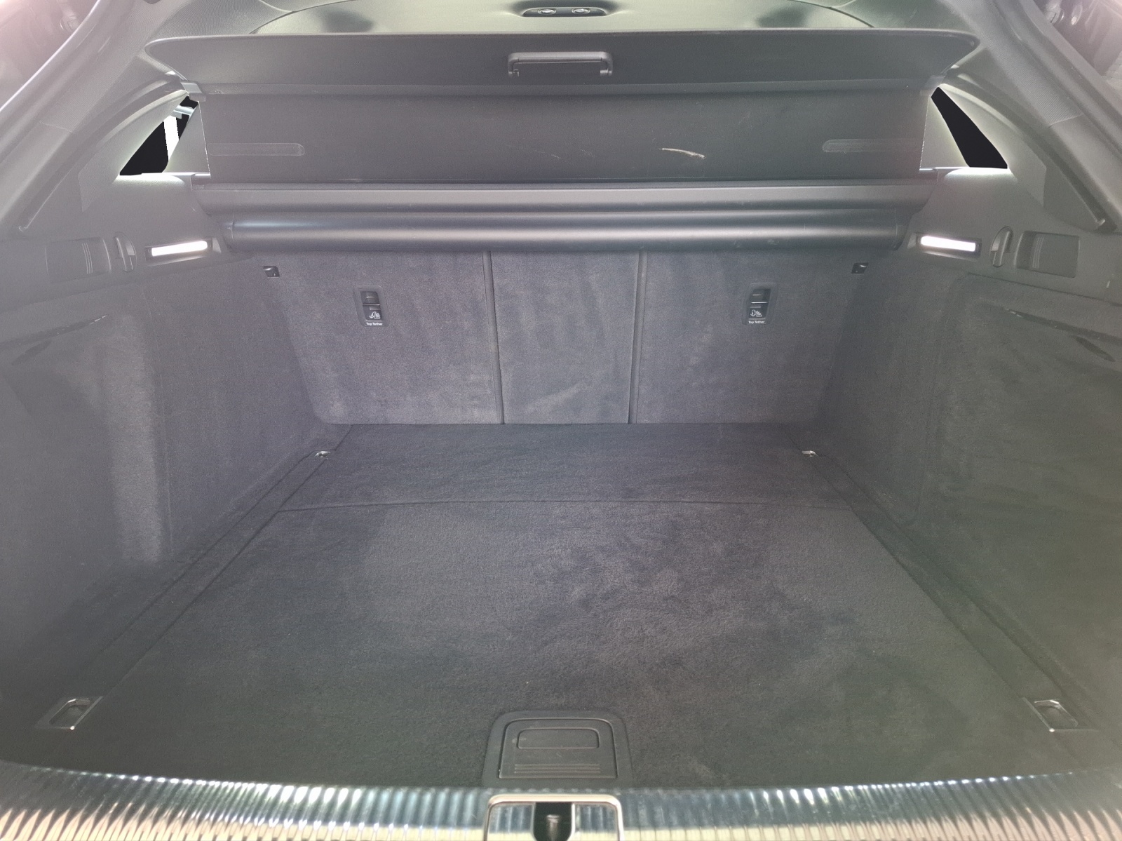 Fahrzeugabbildung Audi A4 Avant 40 TDI advanced quattro S-tronic Navi AVC ACC RFK
