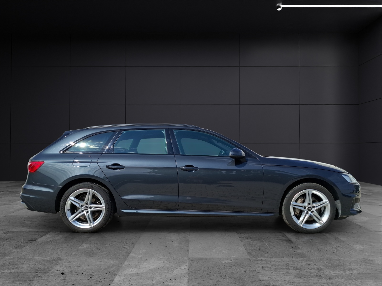 Fahrzeugabbildung Audi A4 Avant 40 TDI advanced quattro S-tronic Navi AVC ACC RFK