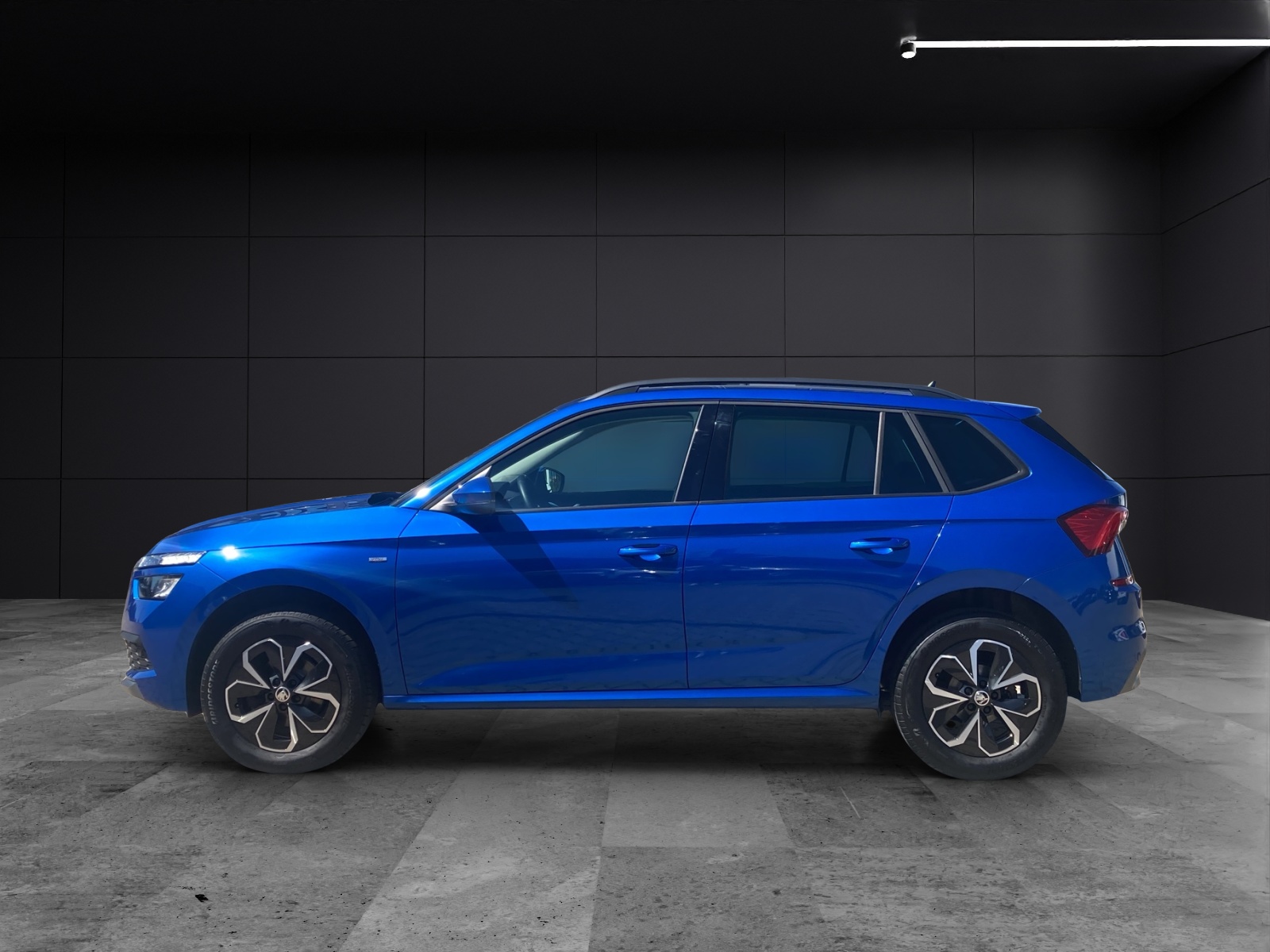 Fahrzeugabbildung SKODA Kamiq TSI Drive-125 DSG LED Climatronic GRA PDC SH LM