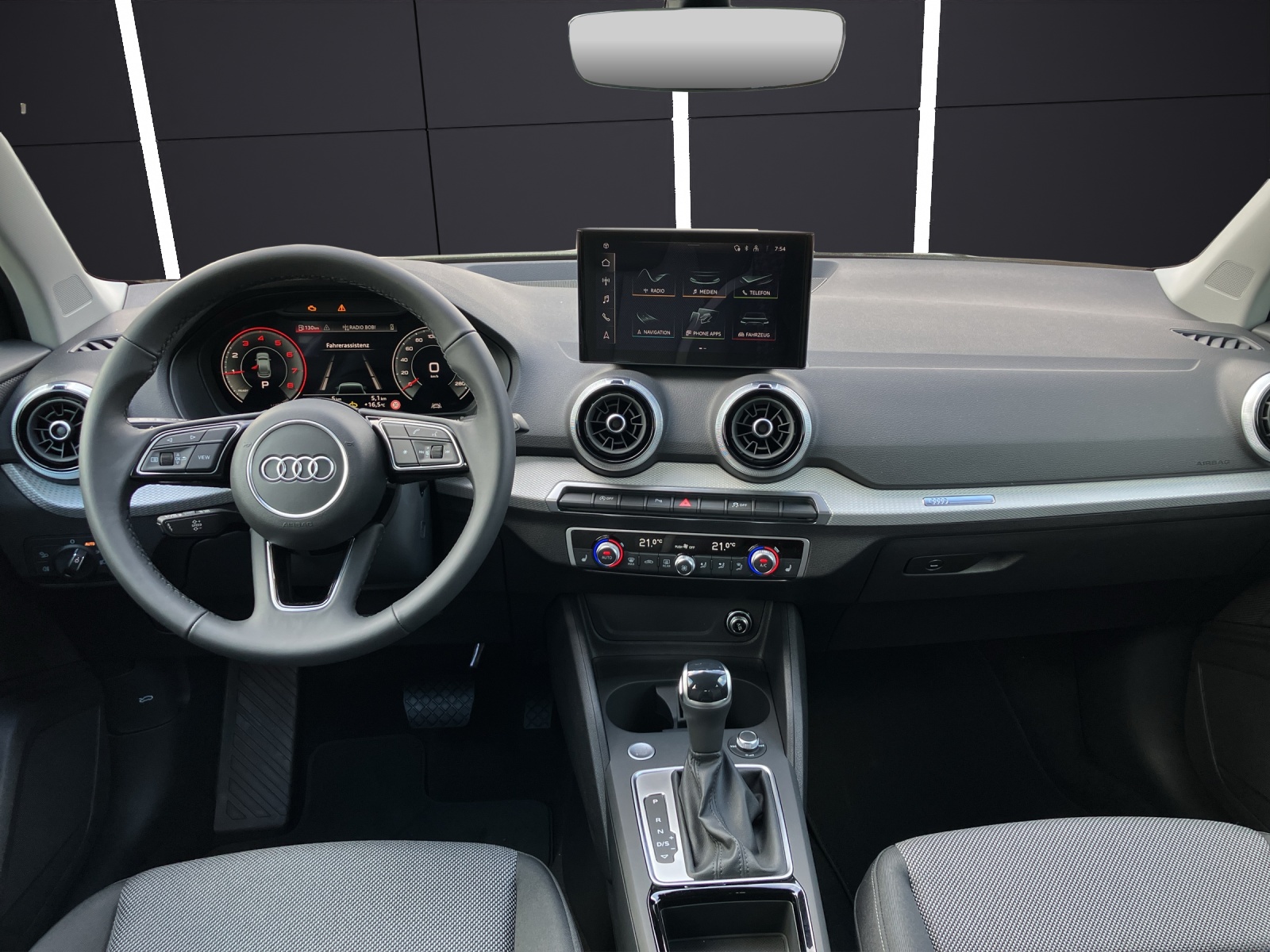 Fahrzeugabbildung Audi Q2 35 TFSI advanced LED,NAVI,DAB