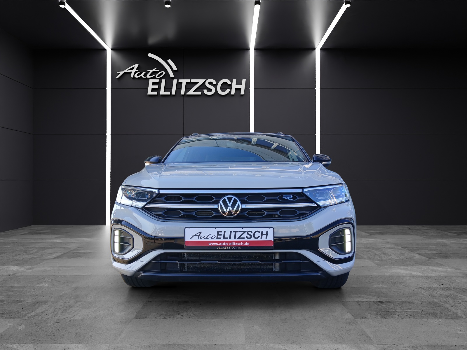 Fahrzeugabbildung Volkswagen T-Roc TSI R-Line DSG 4M STH Matrix Navi Leder Pano AID ACC RFK SH 19