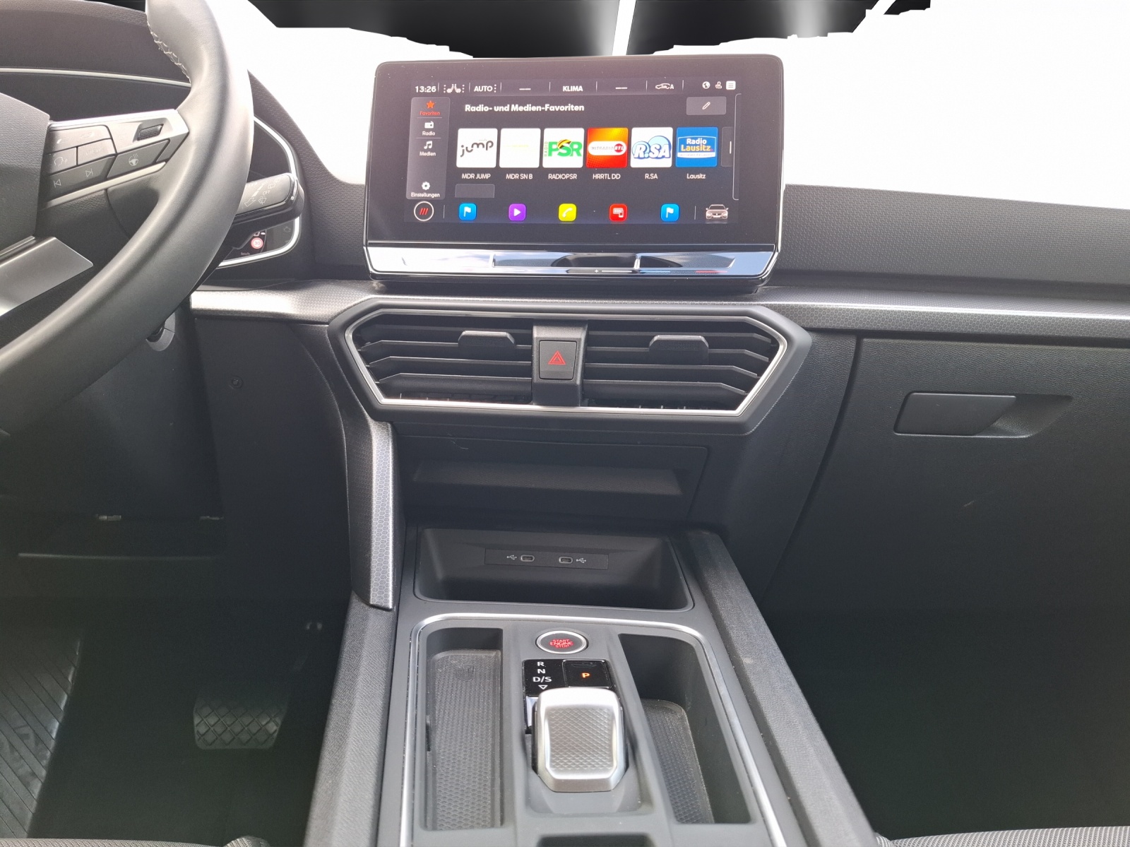 Fahrzeugabbildung SEAT Leon ST TDI Style DSG LED Navi AID ACC RFK SH