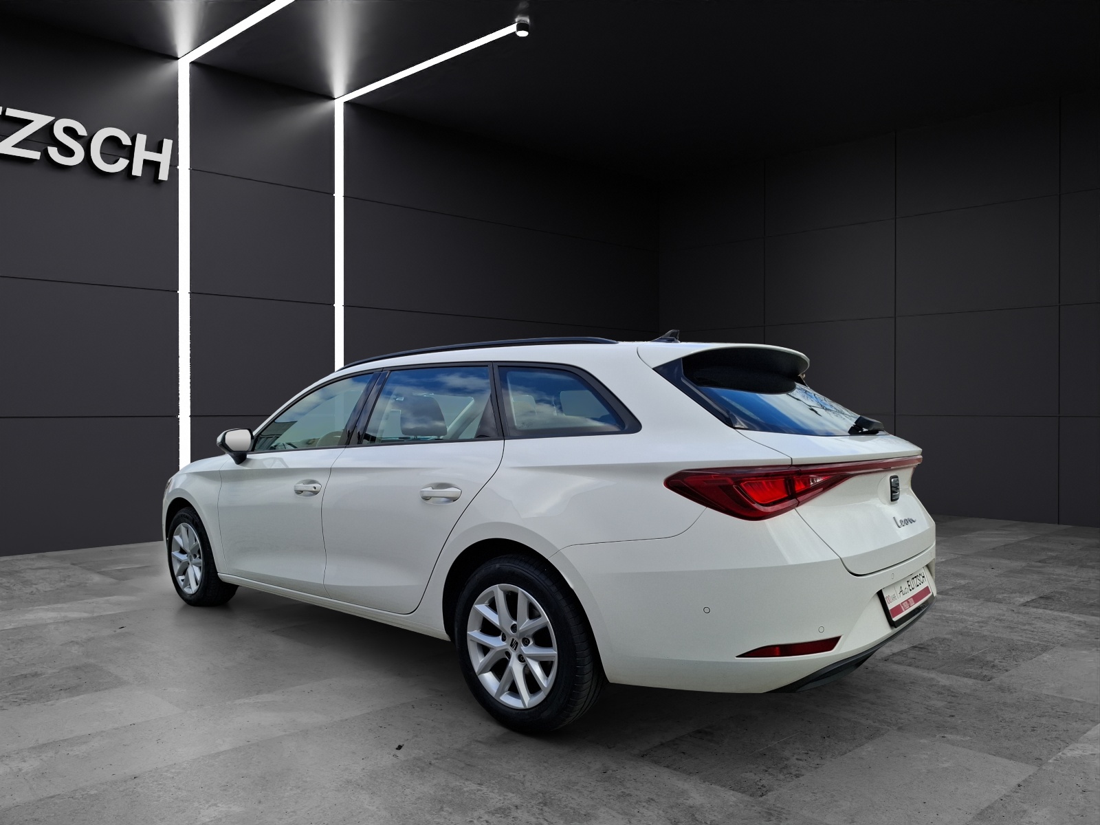 Fahrzeugabbildung SEAT Leon ST TDI Style DSG LED Navi AID ACC RFK SH