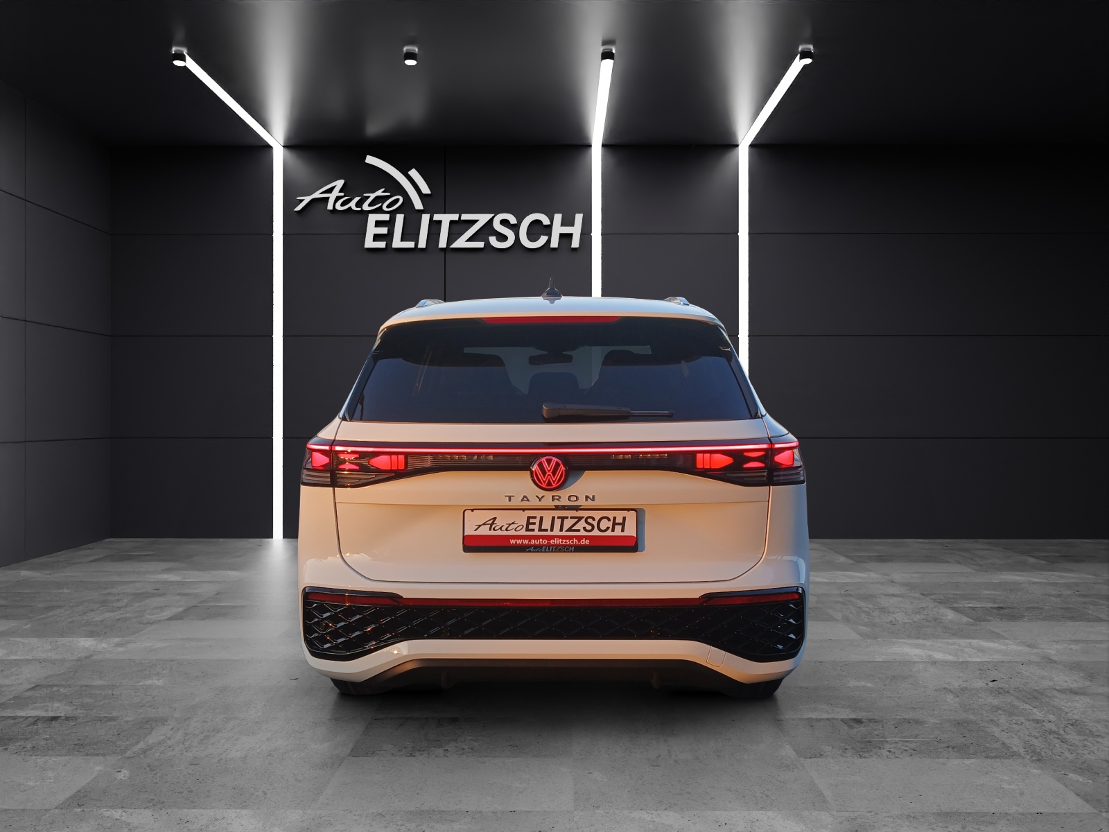 Fahrzeugabbildung Volkswagen Tayron R-Line TDI DSG 4M IQ.Light ACC STH AHK PANO Massage SHZ HuD