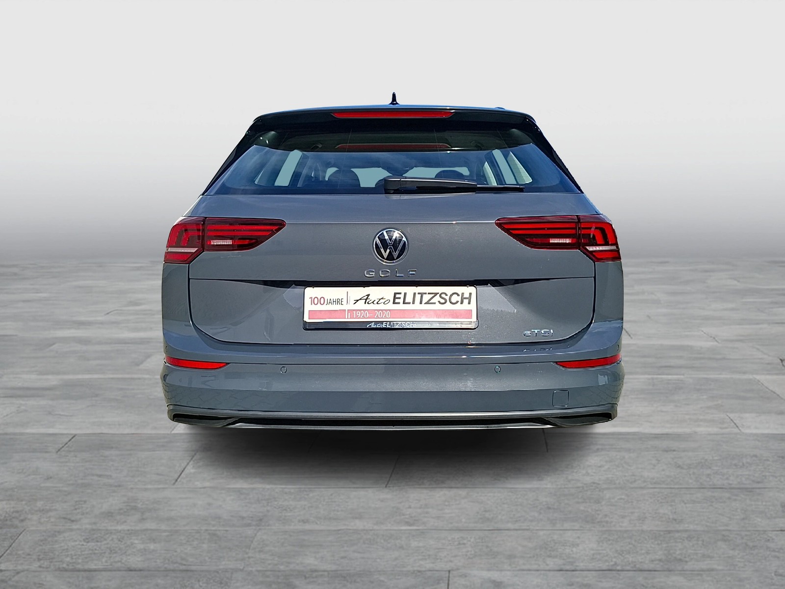 Fahrzeugabbildung Volkswagen Golf VIII Variant eTSI Life DSG LED AHK Navi AID ACC PDC SH