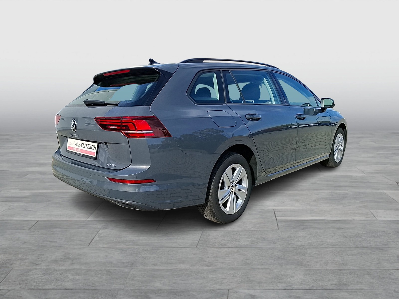 Fahrzeugabbildung Volkswagen Golf VIII Variant eTSI Life DSG LED AHK Navi AID ACC PDC SH