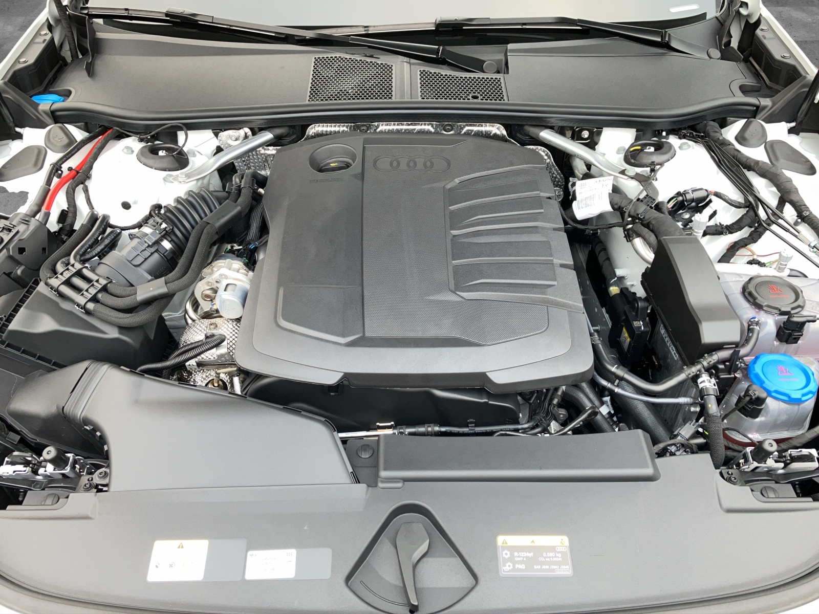 Fahrzeugabbildung Audi A5 Avant TDI Q TECH PRO, B & O MATRIX Tech Pro, Bang & Olufsen, Exterieur S line