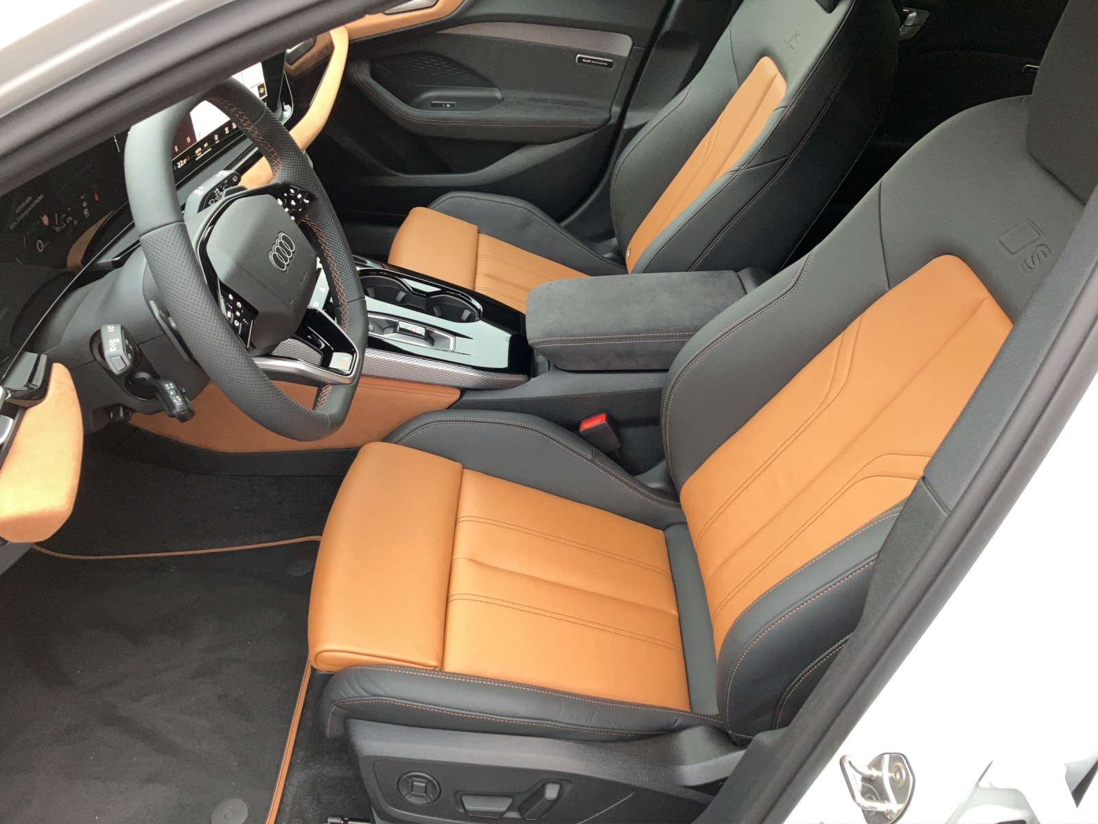 Fahrzeugabbildung Audi A5 Avant TDI Q TECH PRO, B & O MATRIX Tech Pro, Bang & Olufsen, Exterieur S line