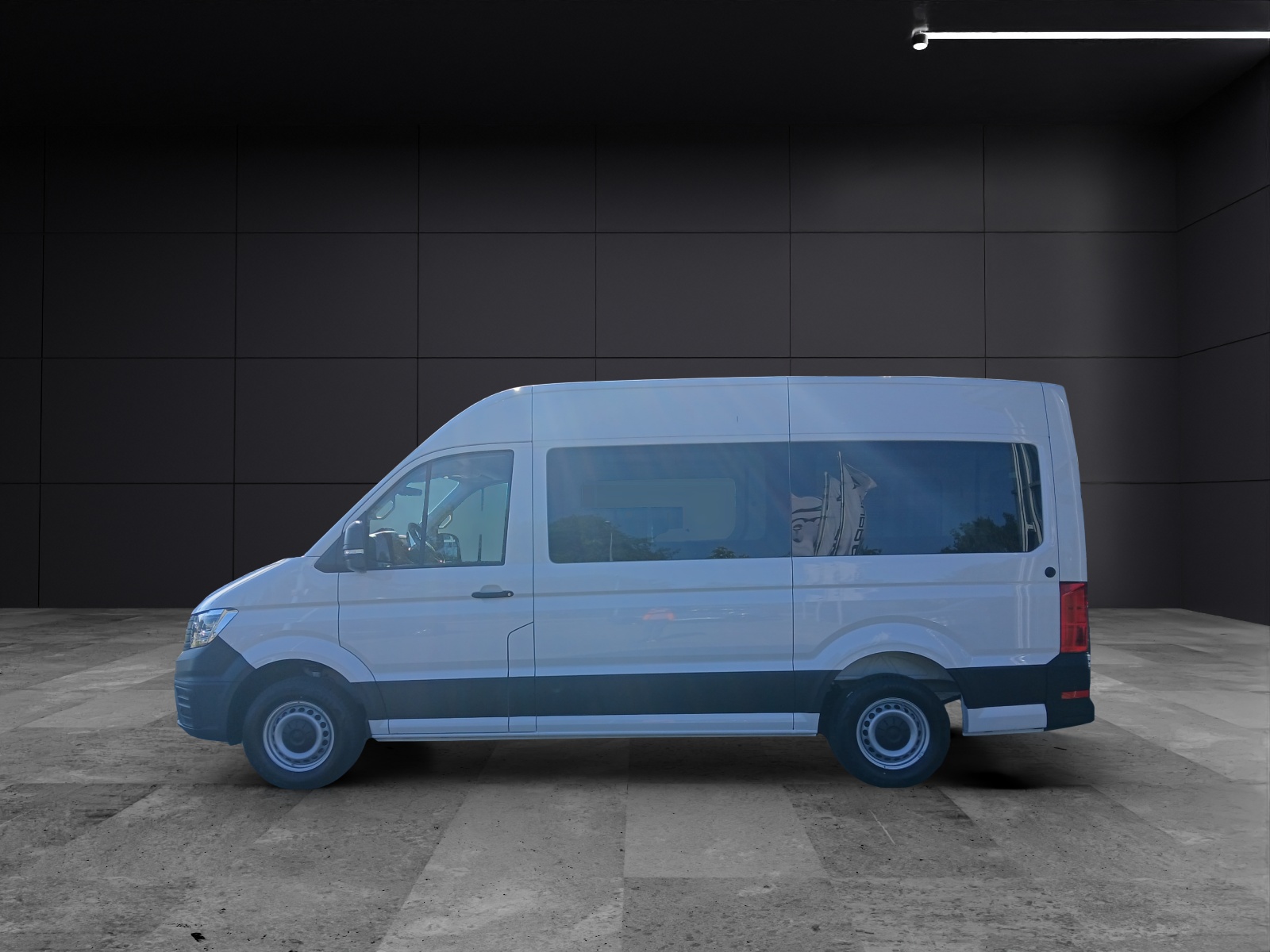 Fahrzeugabbildung Volkswagen Crafter Kasten 2,0l TDI 130 kW MR 4MOT LED RearView STANDH.