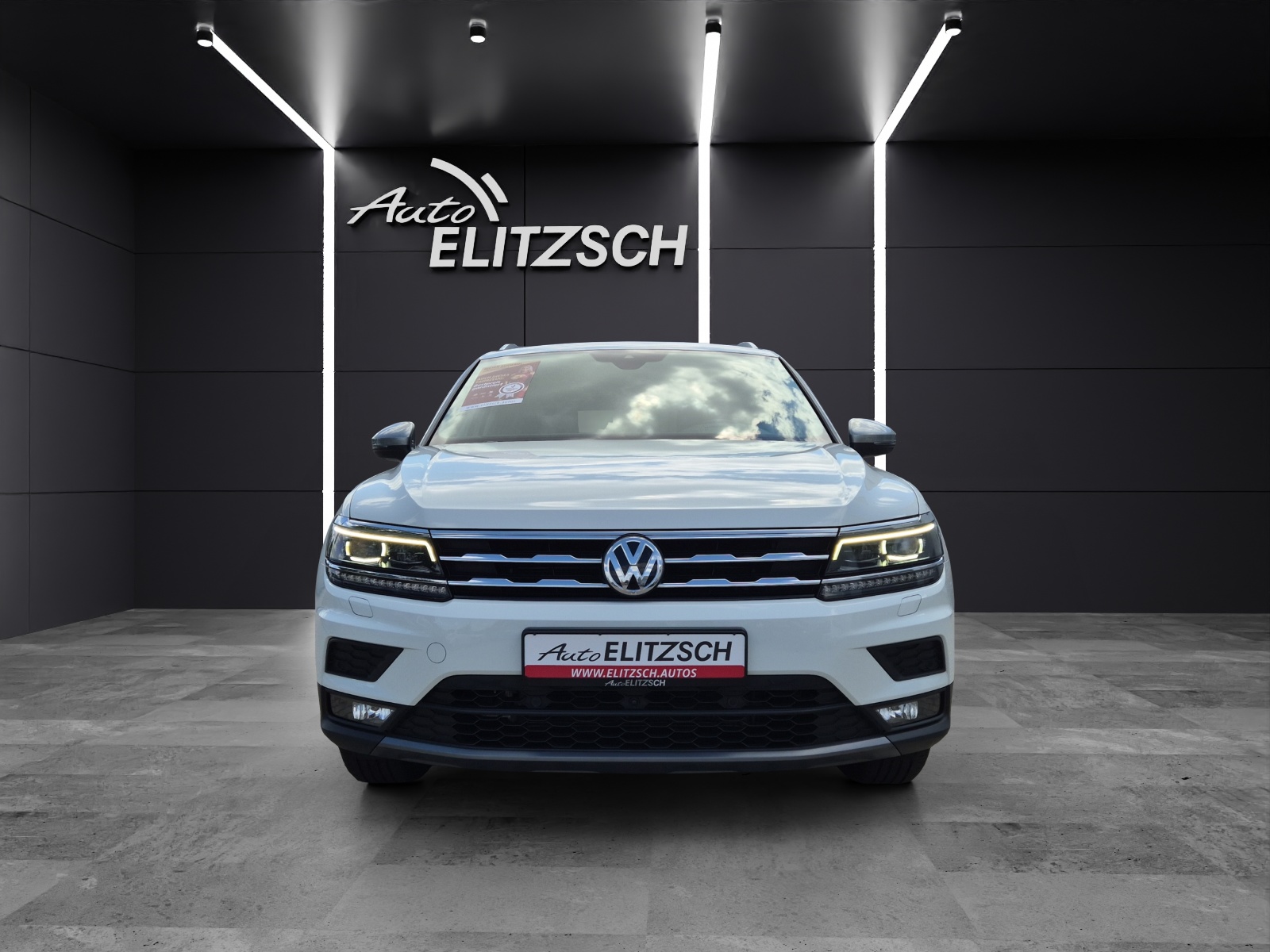 Fahrzeugabbildung Volkswagen Tiguan Allspace TSI Comfortline DSG LED Navi AID ACC RFK HUD SHZ