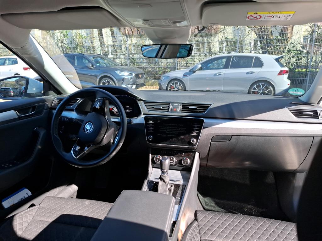 Fahrzeugabbildung SKODA Superb Combi TDI Ambition DSG LED AHK Navi VC ACC SH