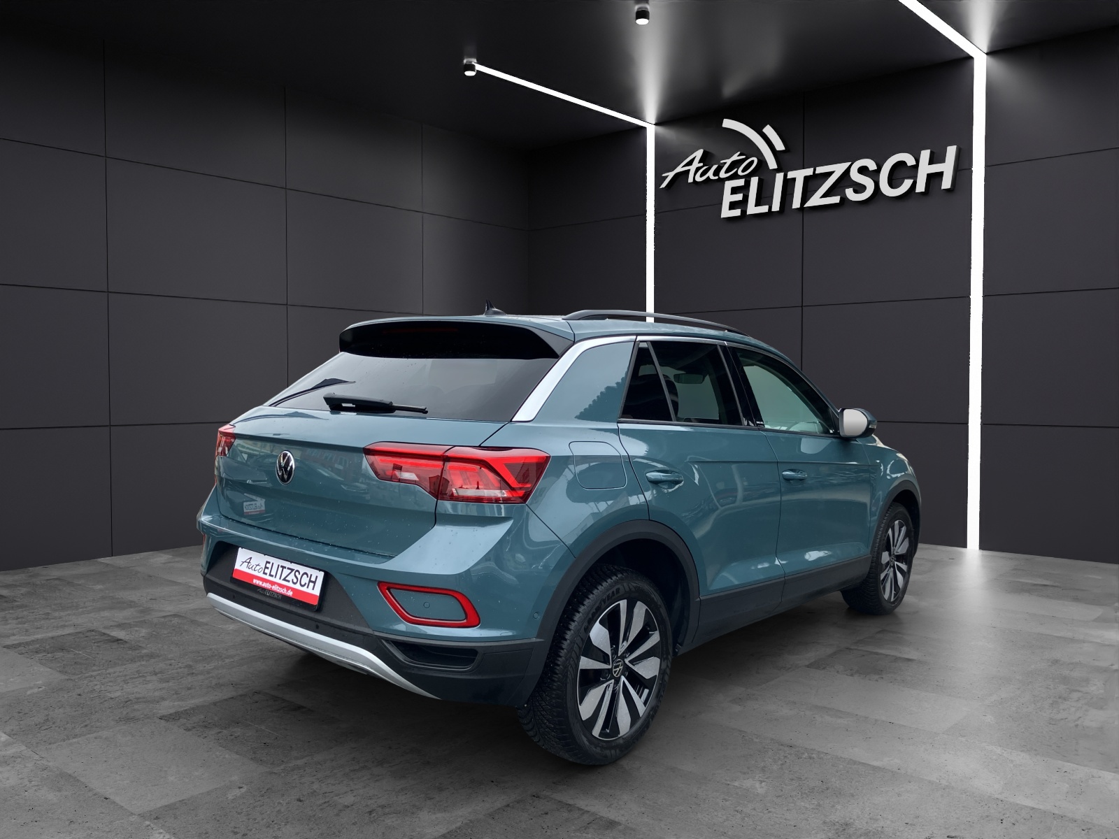 Fahrzeugabbildung Volkswagen T-Roc 1.0 TSI Move LEDplus AHK Navi AID ACC RFK SH