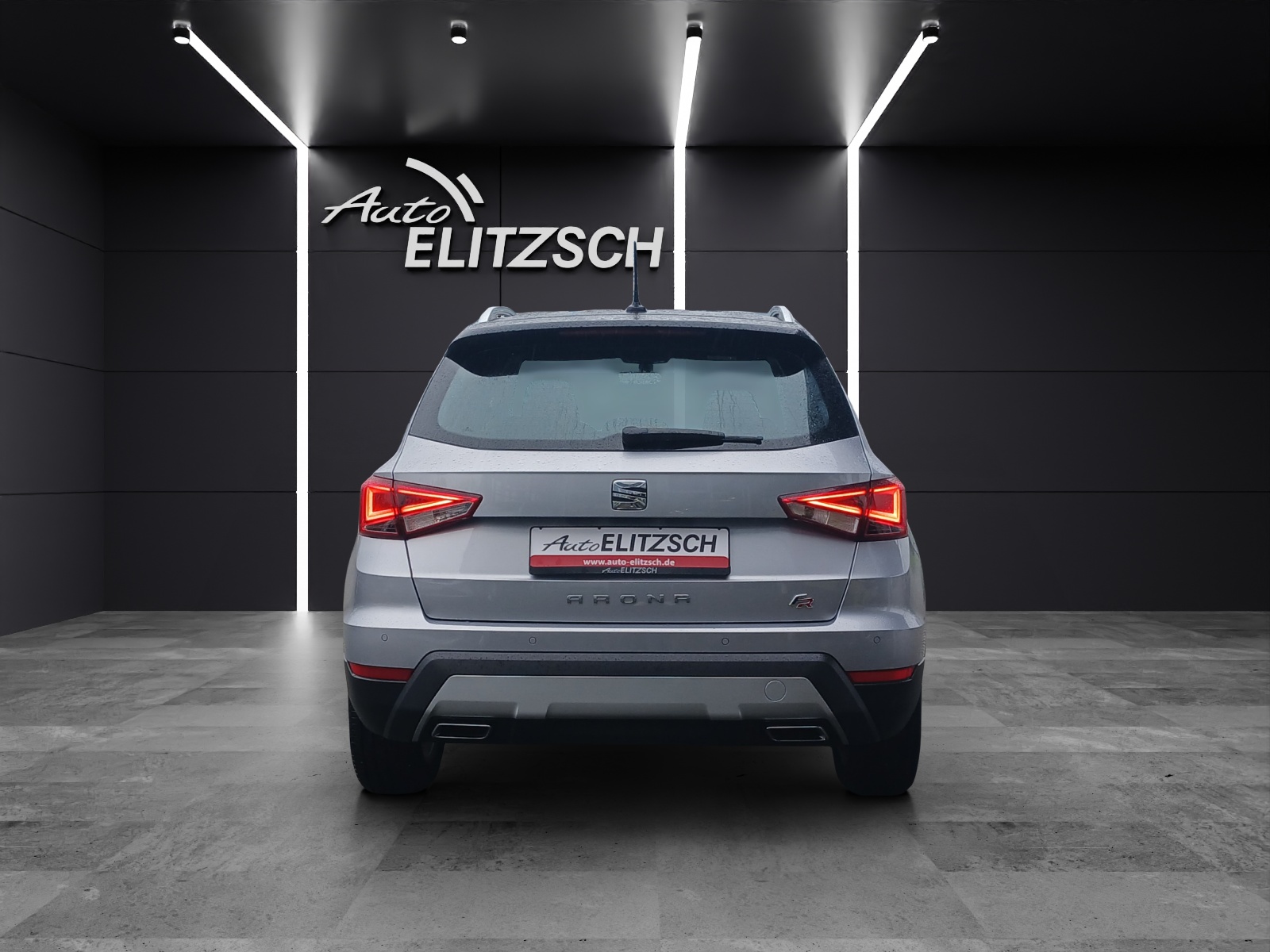 Fahrzeugabbildung SEAT Arona TSI FR-Line DSG LED Navi ACC Park-Assist SH LM