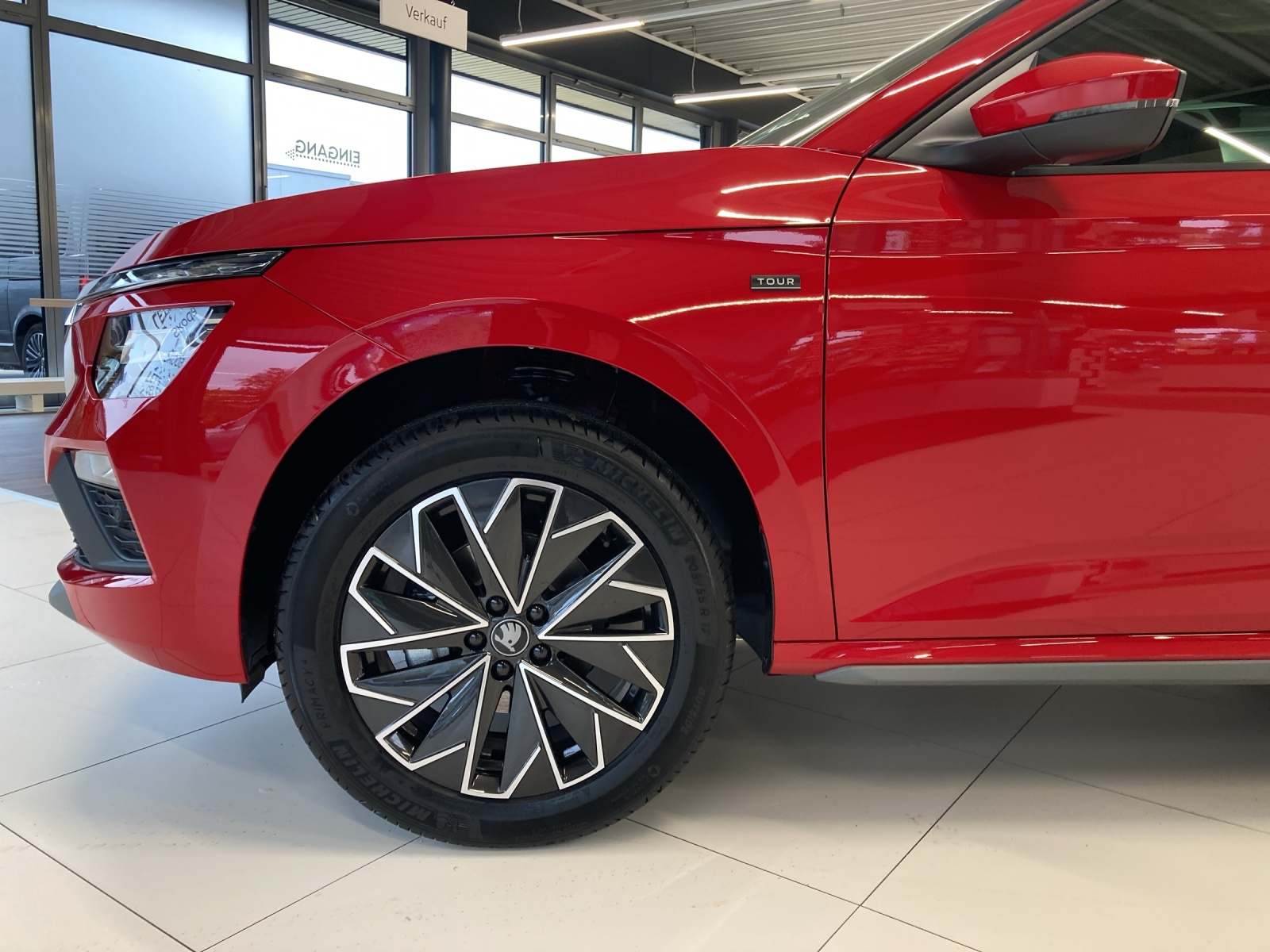 Fahrzeugabbildung SKODA Kamiq Tour 1.0TSI 85KW 6-Gang MATRIX LED, SHZ, OPEN SKY