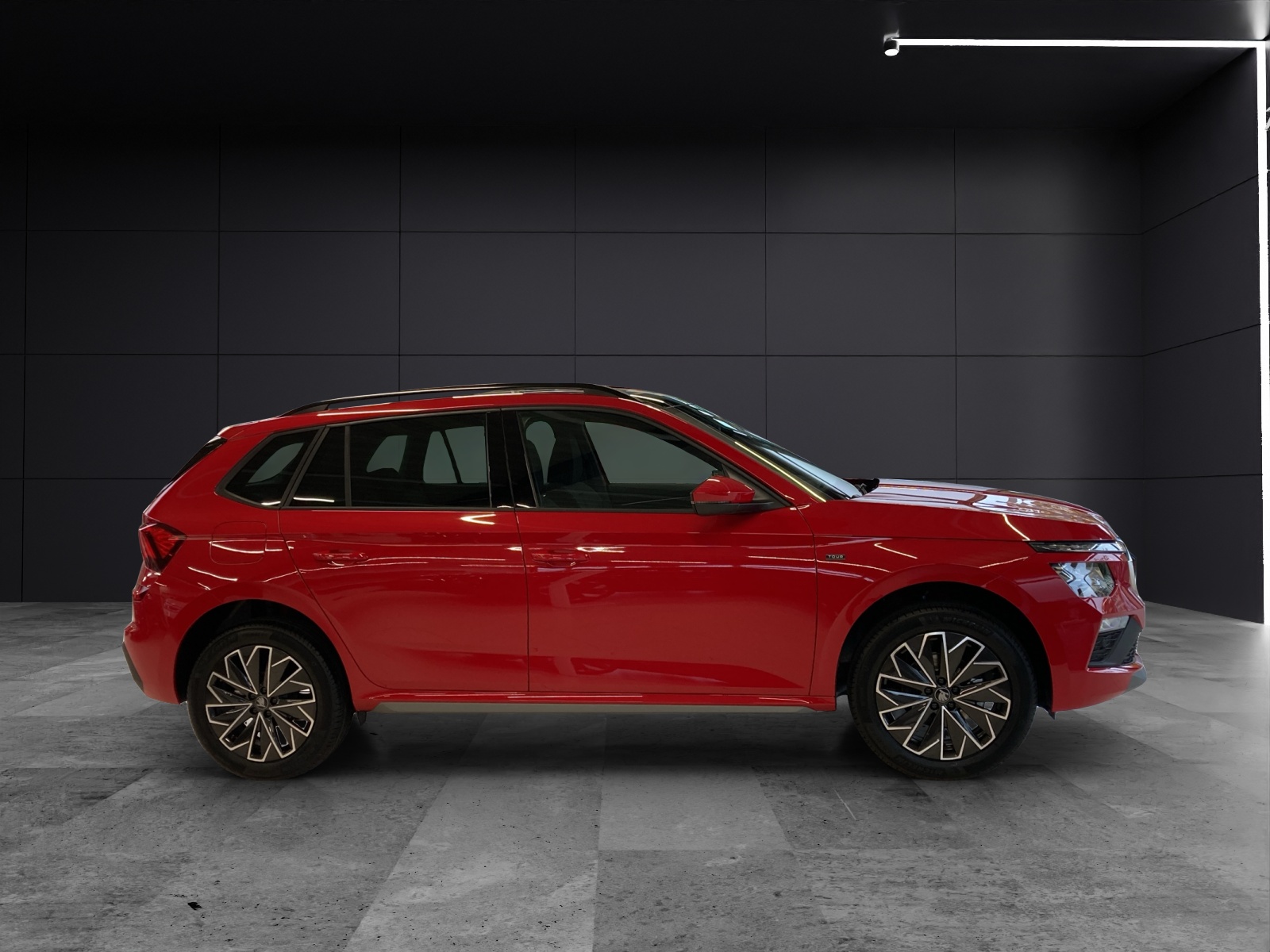 Fahrzeugabbildung SKODA Kamiq Tour 1.0TSI 85KW 6-Gang MATRIX LED, SHZ, OPEN SKY